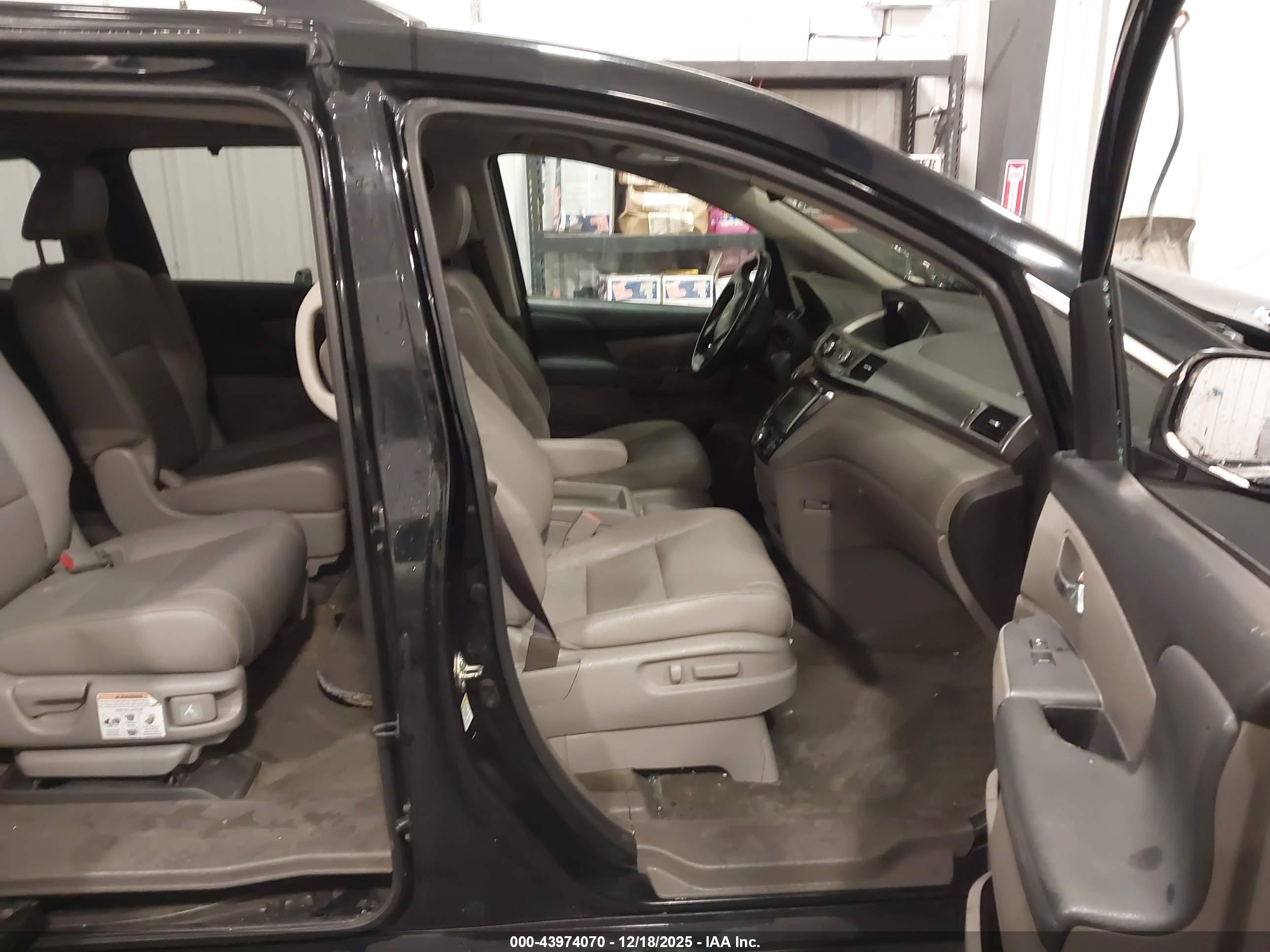 HONDA ODYSSEY image 5