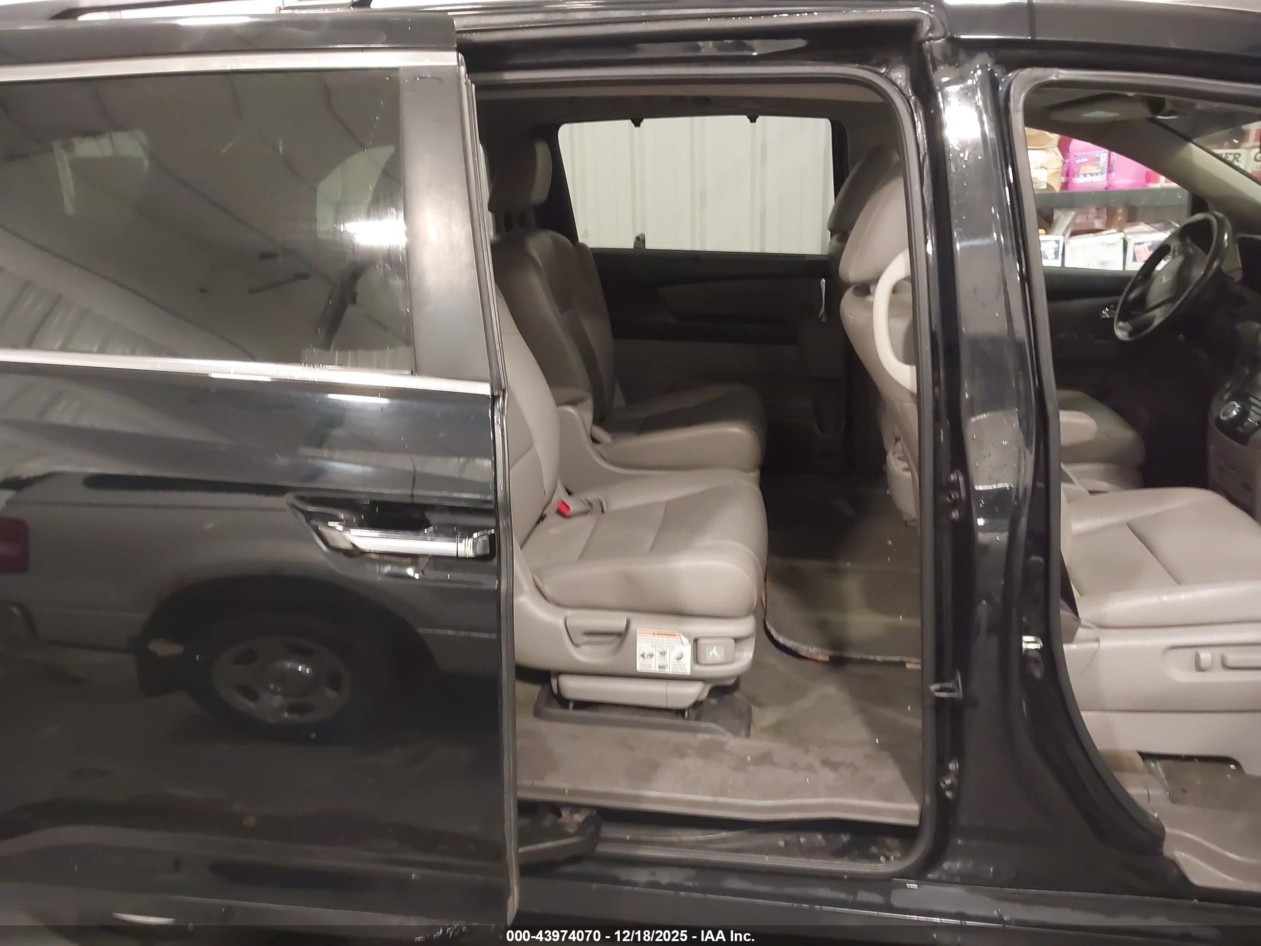 HONDA ODYSSEY image 8
