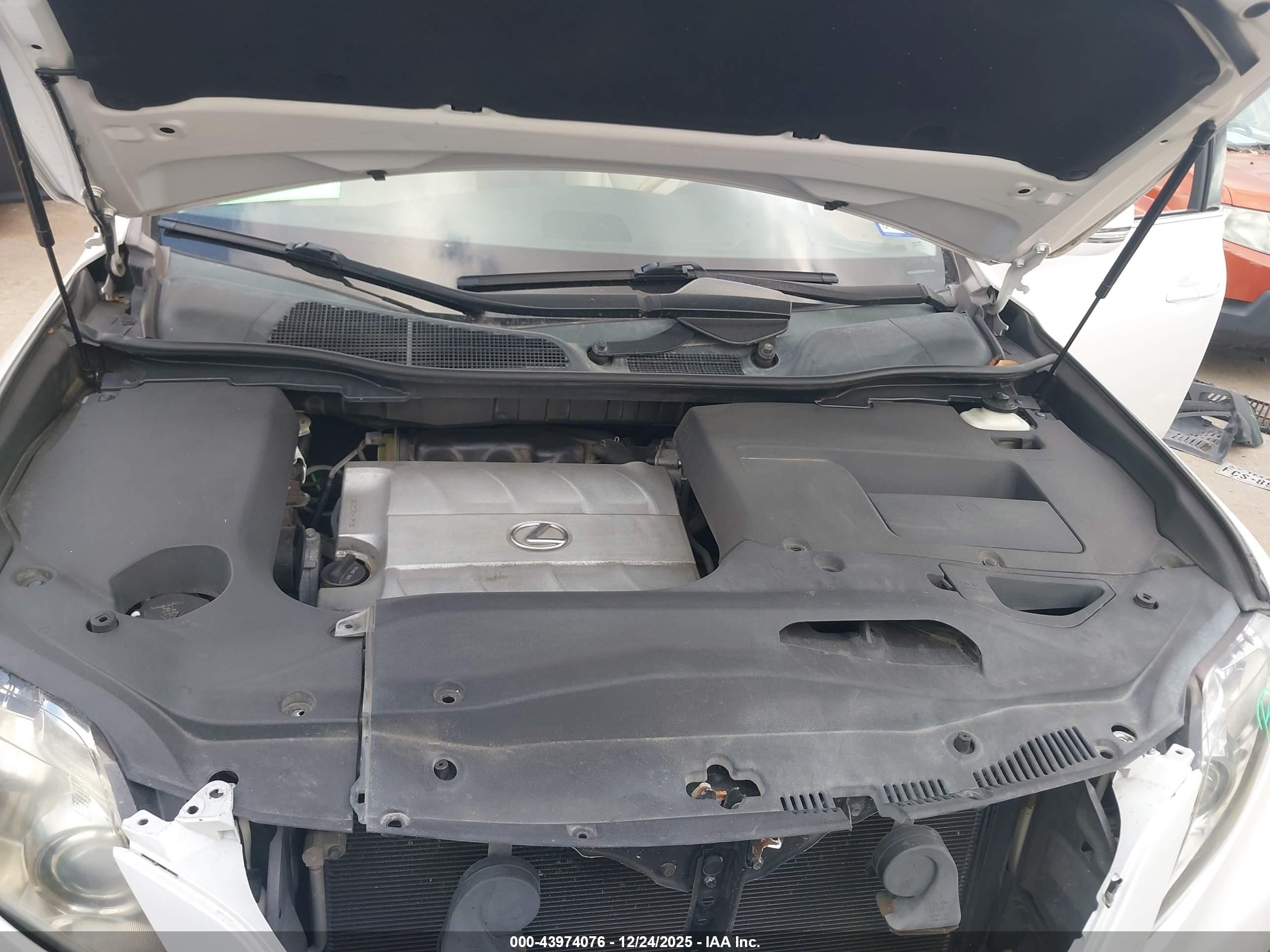 LEXUS RX image 10