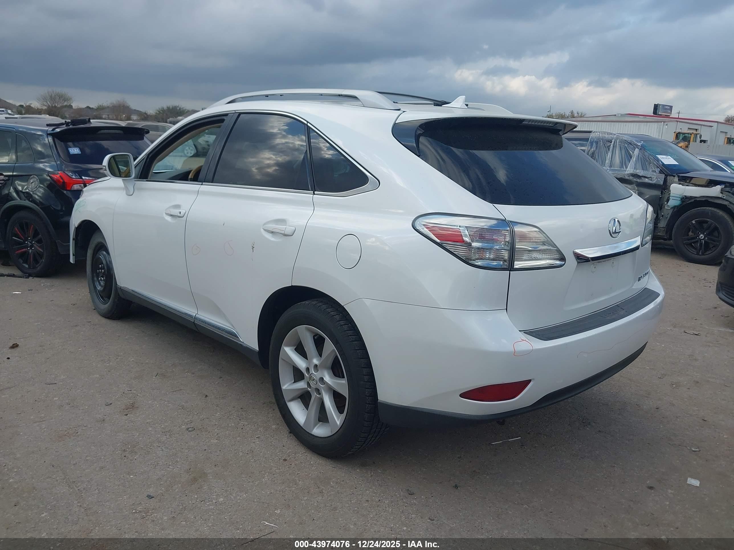 LEXUS RX image 3