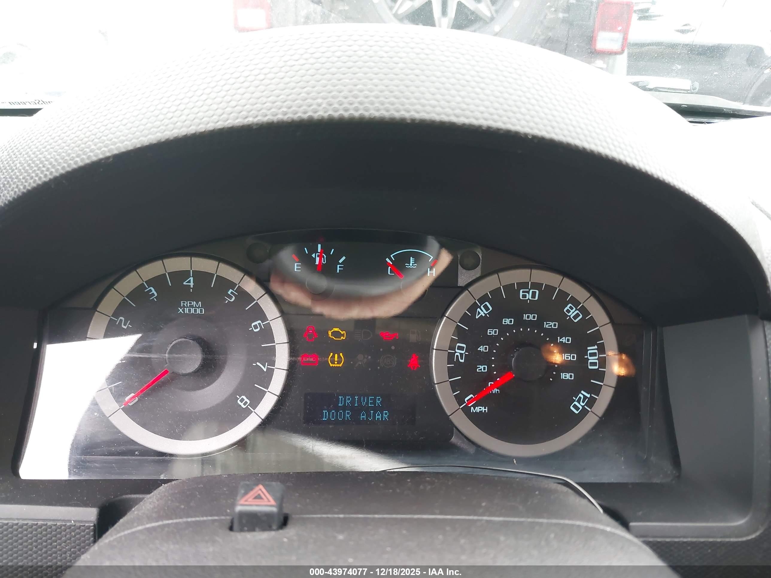 FORD ESCAPE image 7