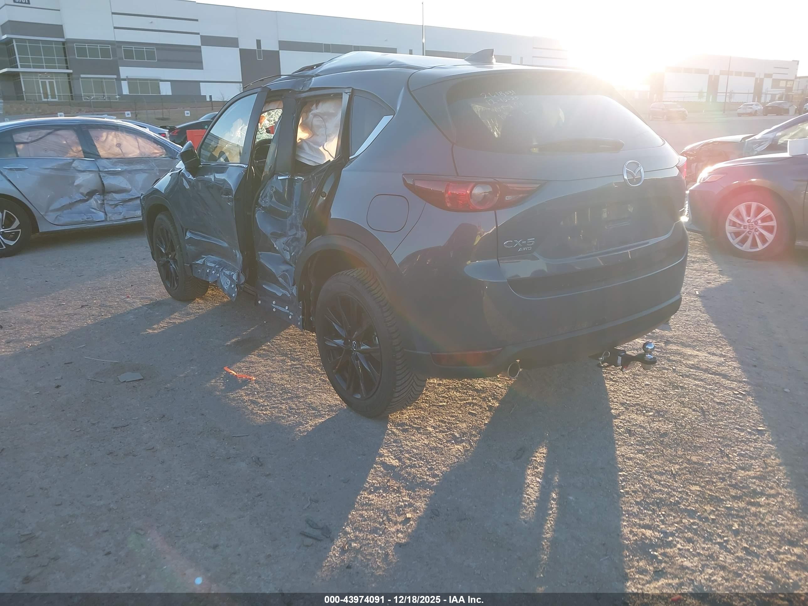 MAZDA CX-5 image 3