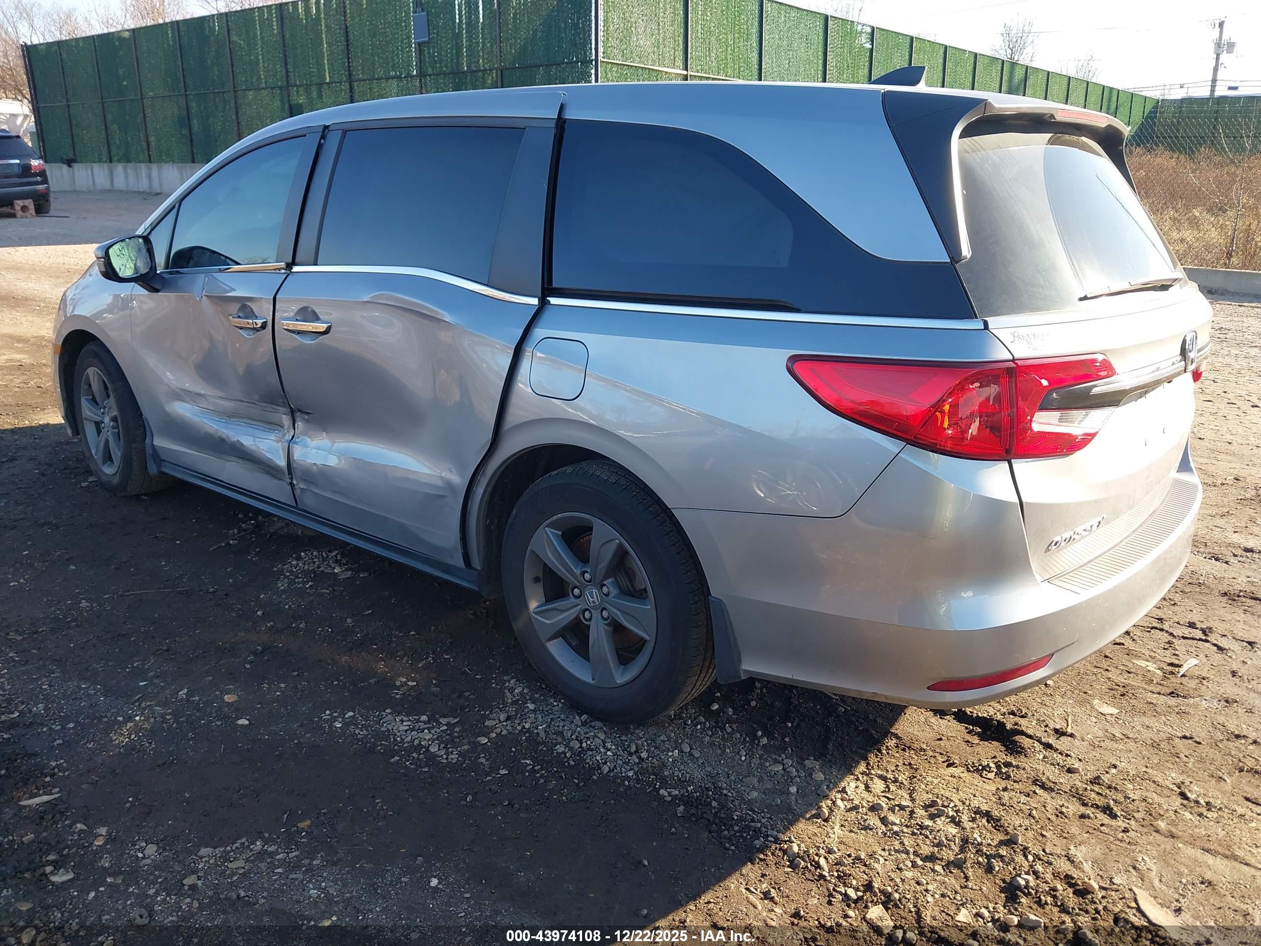 HONDA ODYSSEY image 3