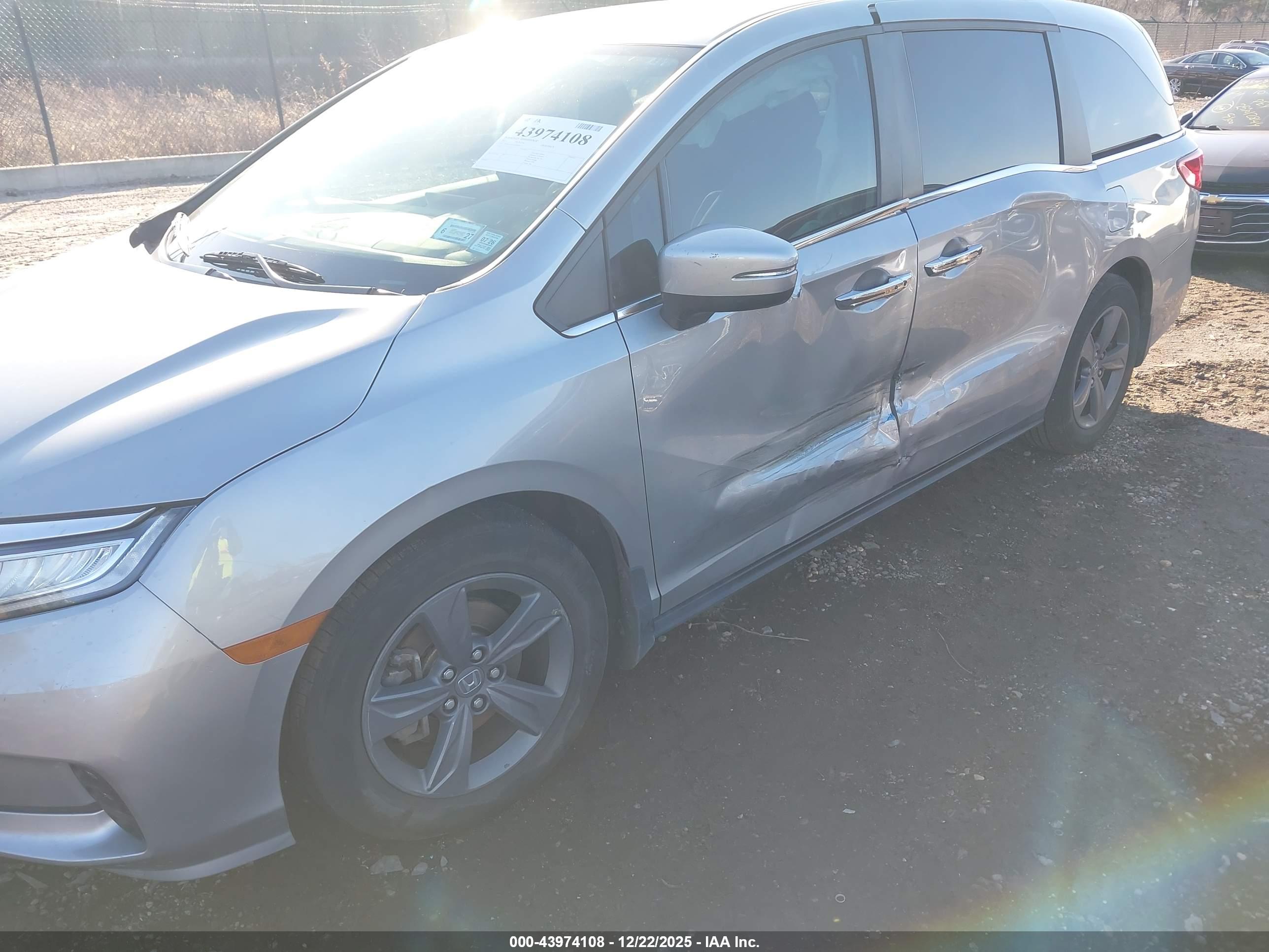 HONDA ODYSSEY image 6