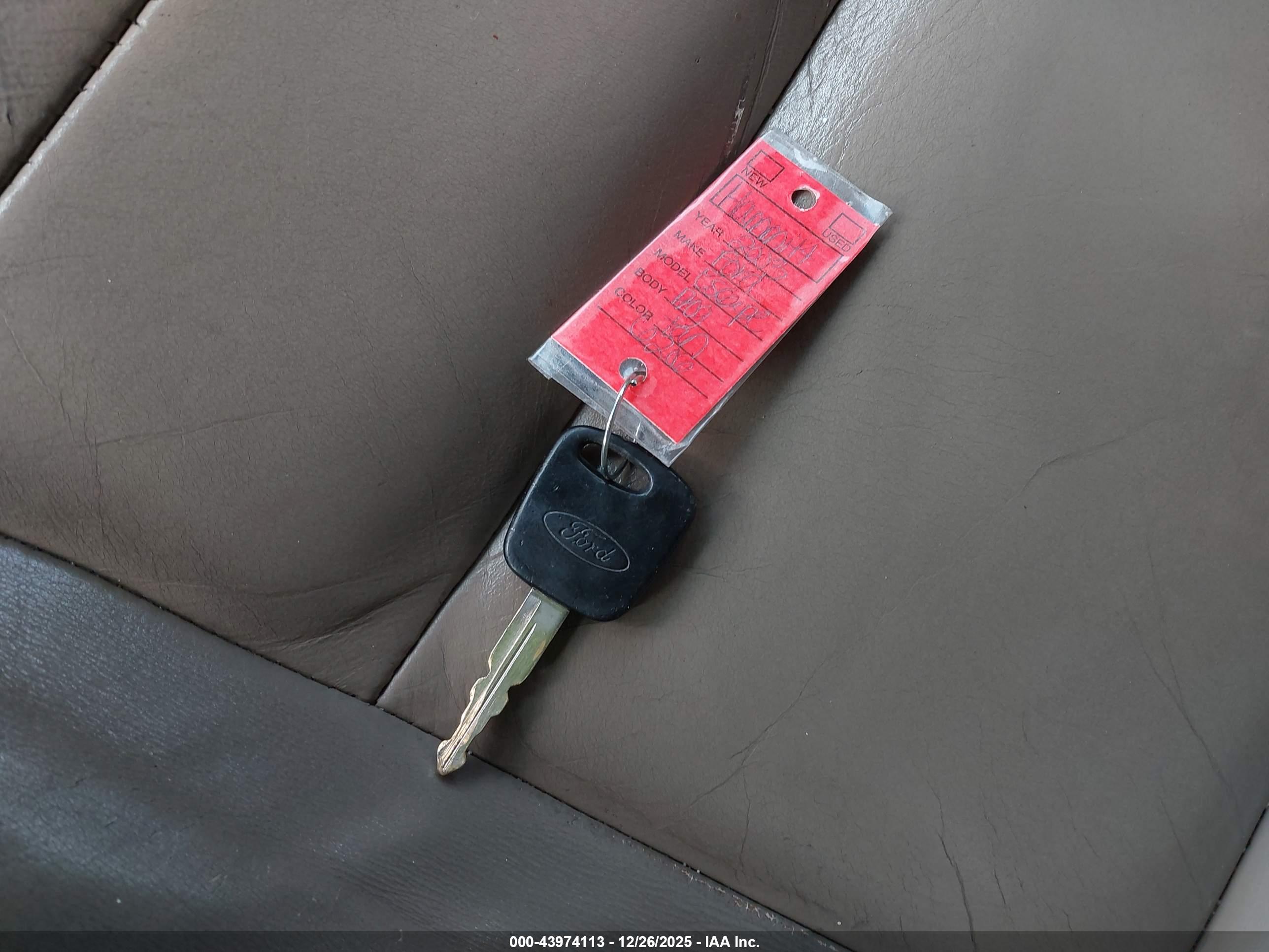FORD ESCAPE image 11