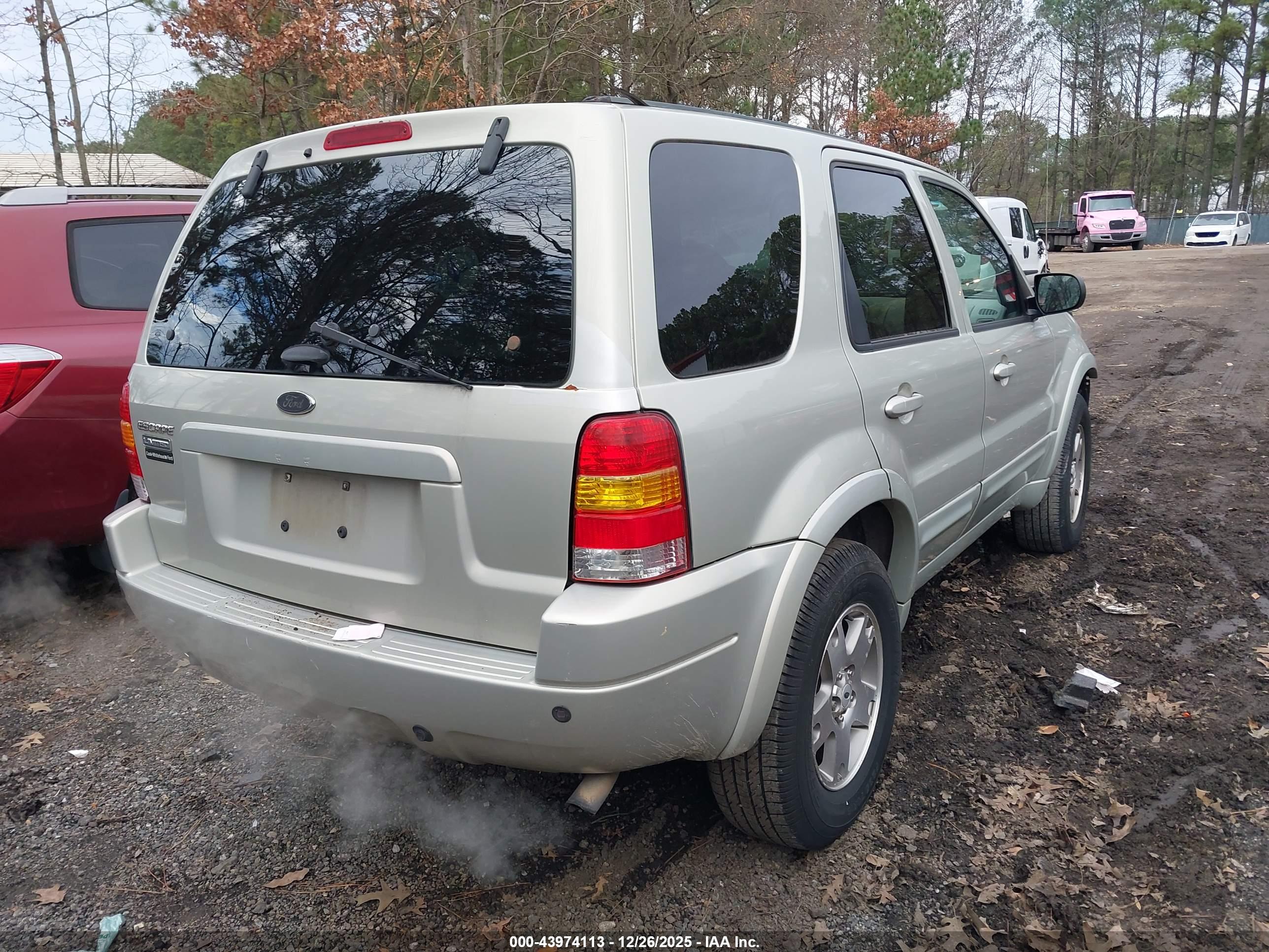 FORD ESCAPE image 4