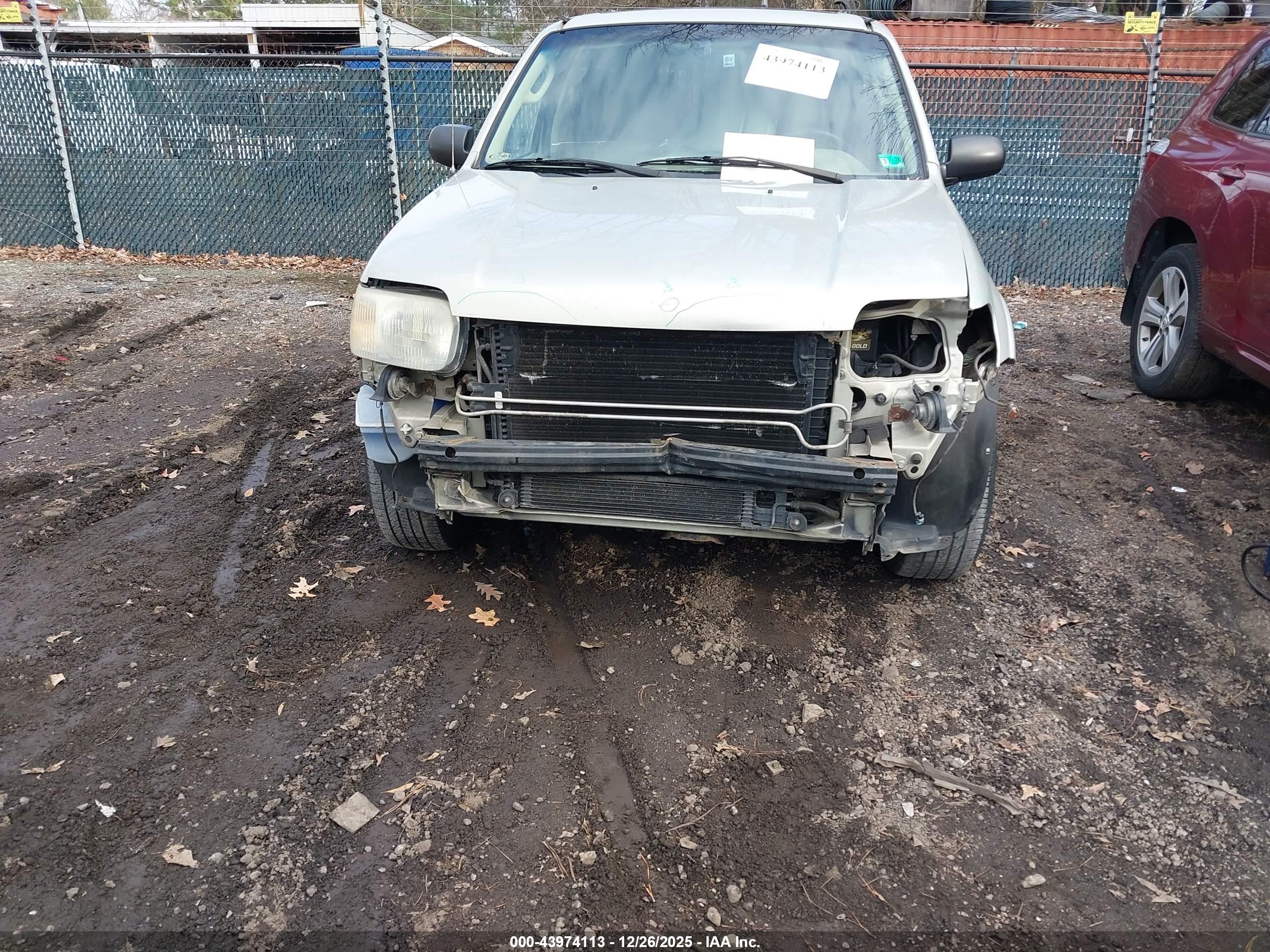 FORD ESCAPE image 6