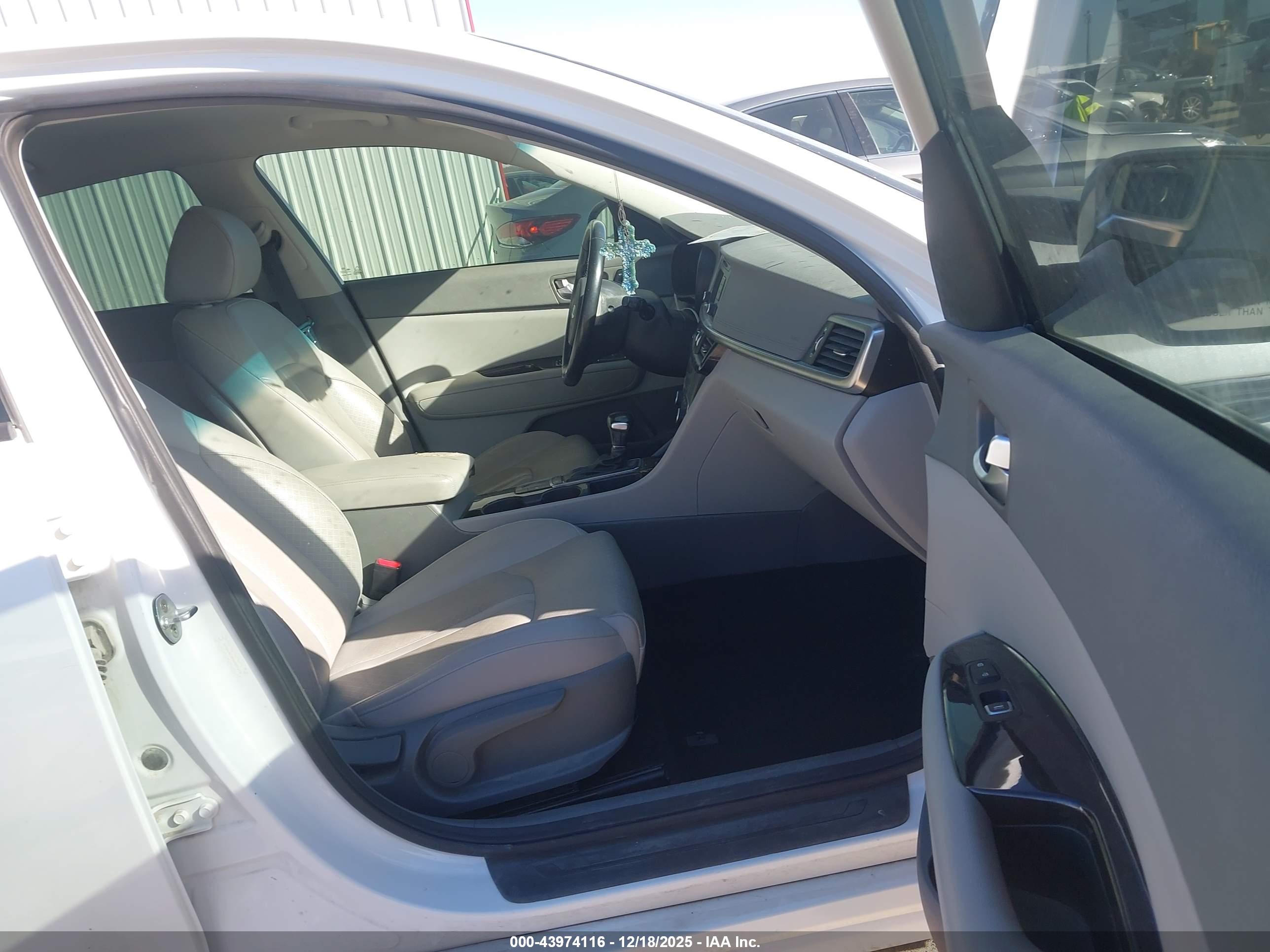 KIA OPTIMA image 5
