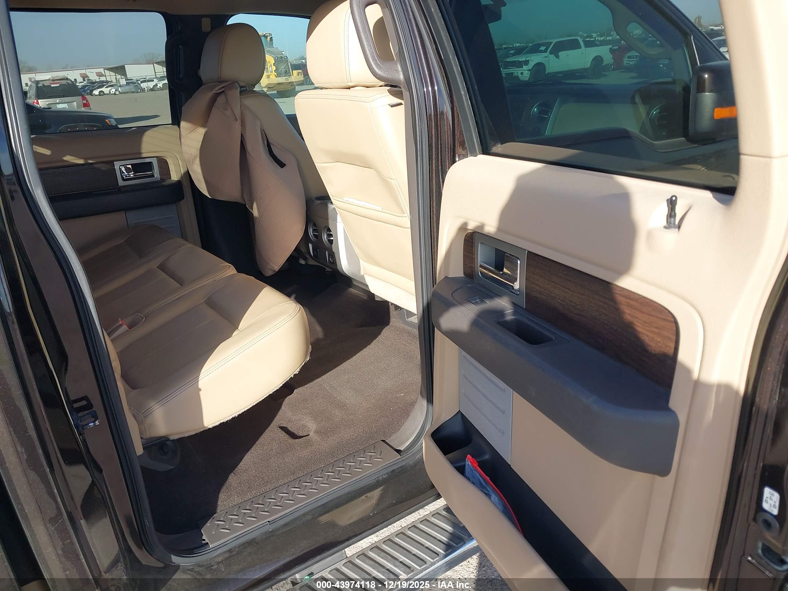 FORD F-150 image 8