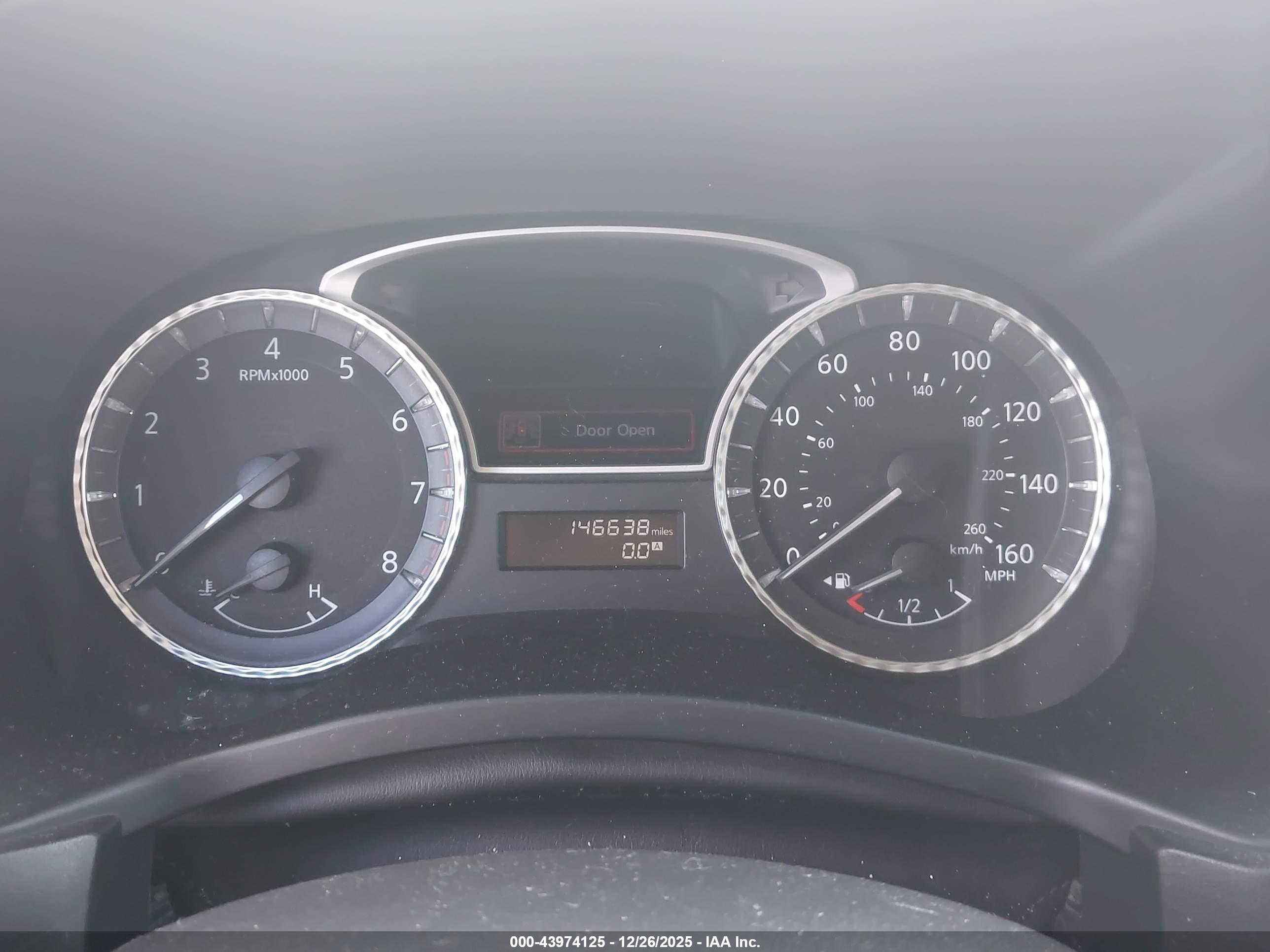 INFINITI JX35 image 7
