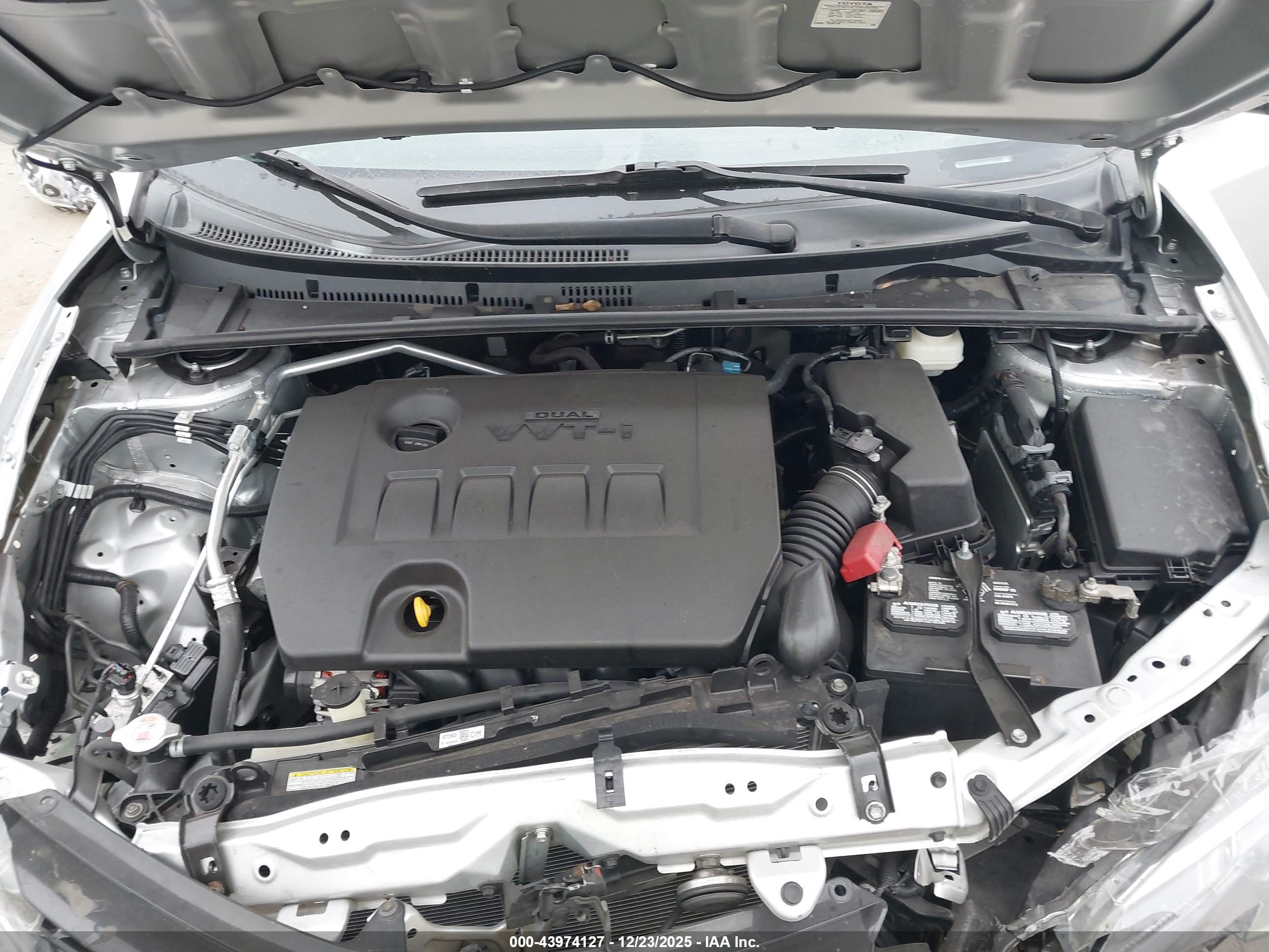 TOYOTA COROLLA image 10