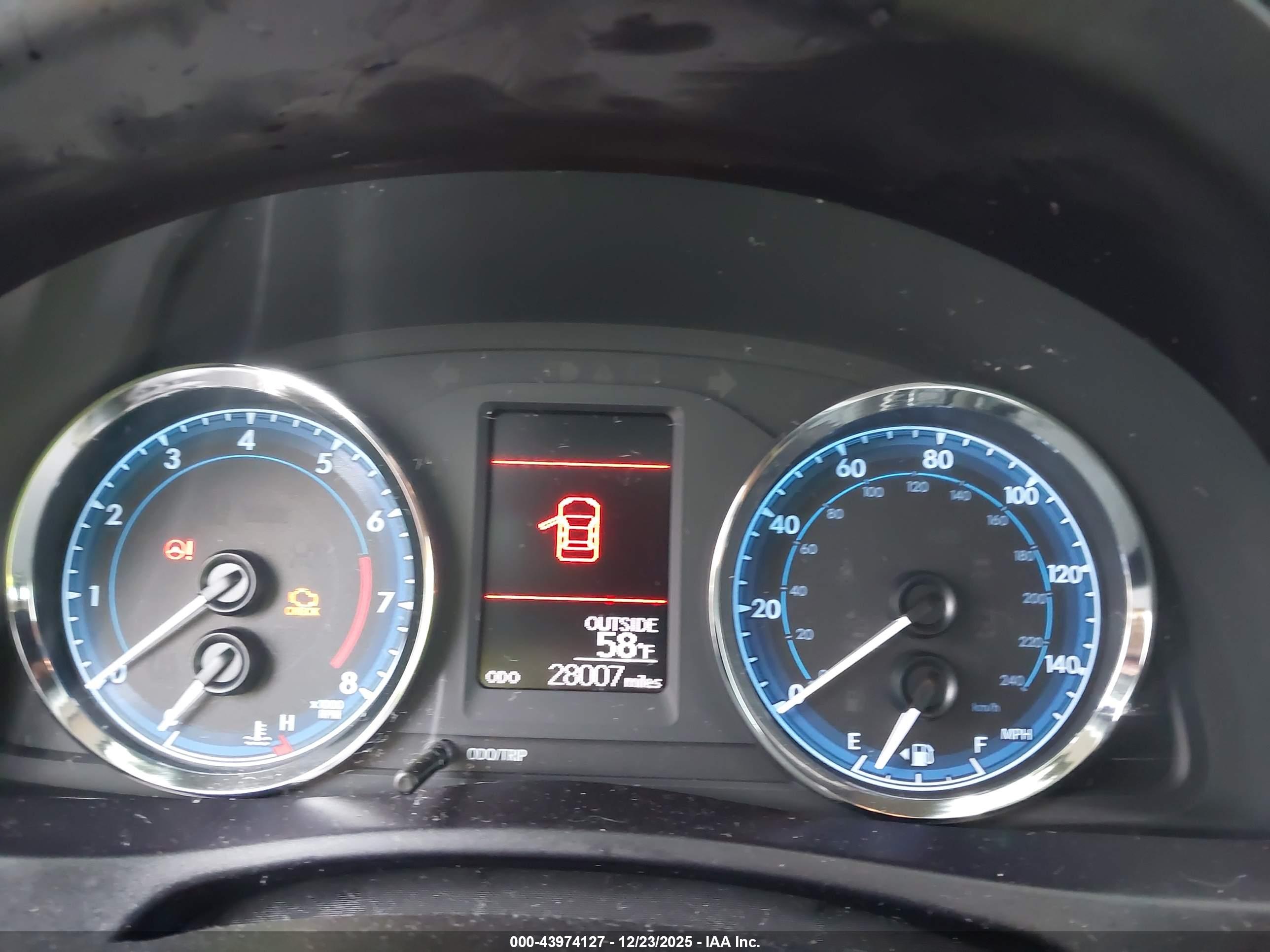 TOYOTA COROLLA image 7