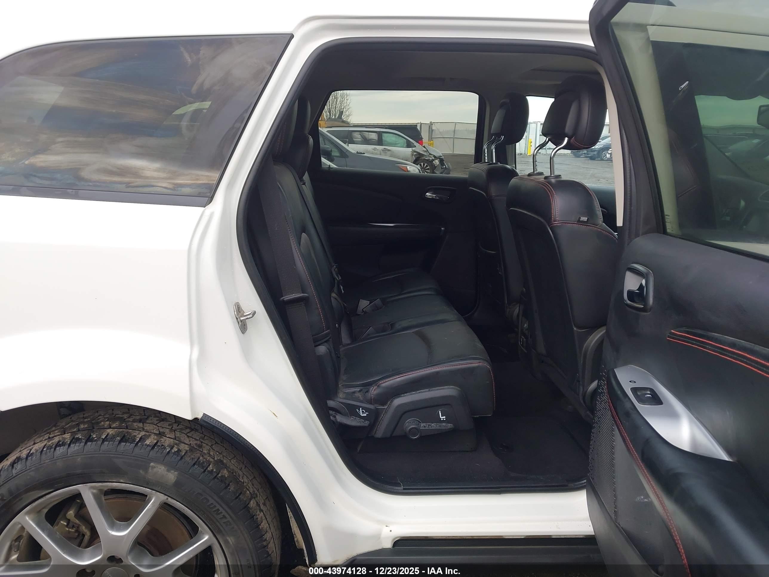 DODGE JOURNEY image 8