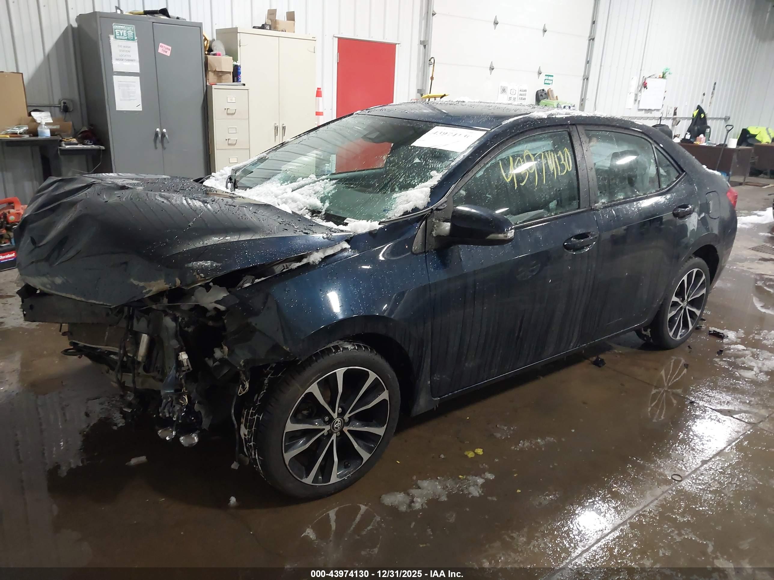 TOYOTA COROLLA image 2