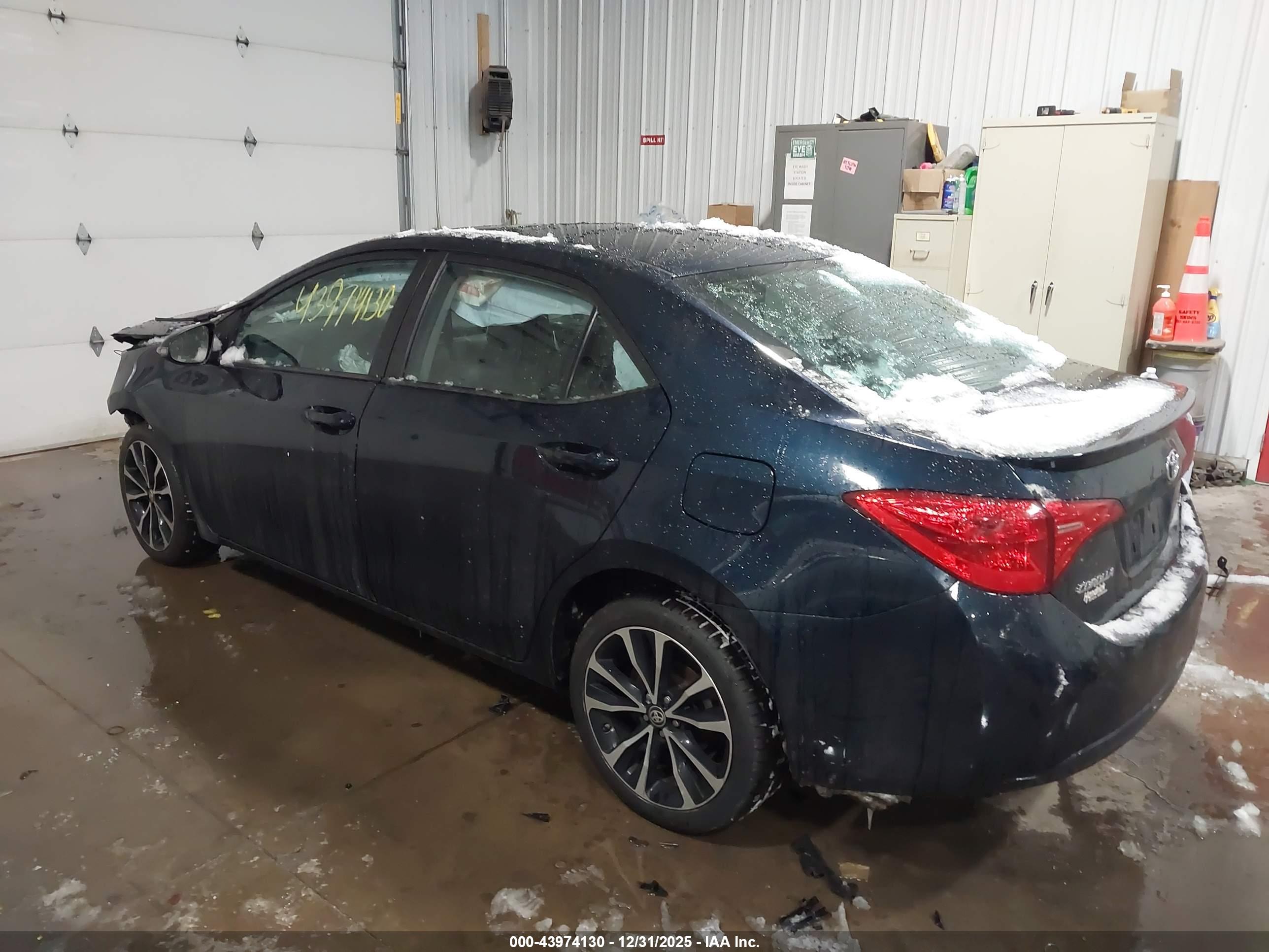 TOYOTA COROLLA image 3