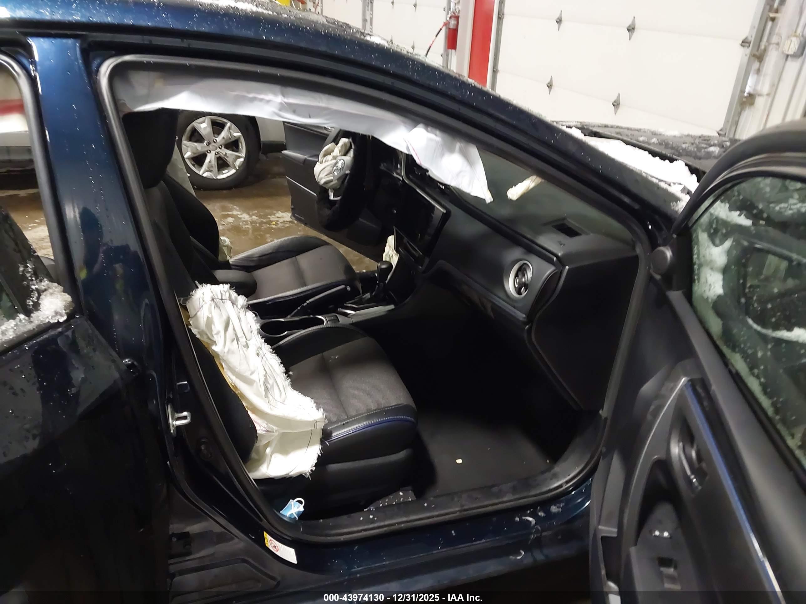TOYOTA COROLLA image 5
