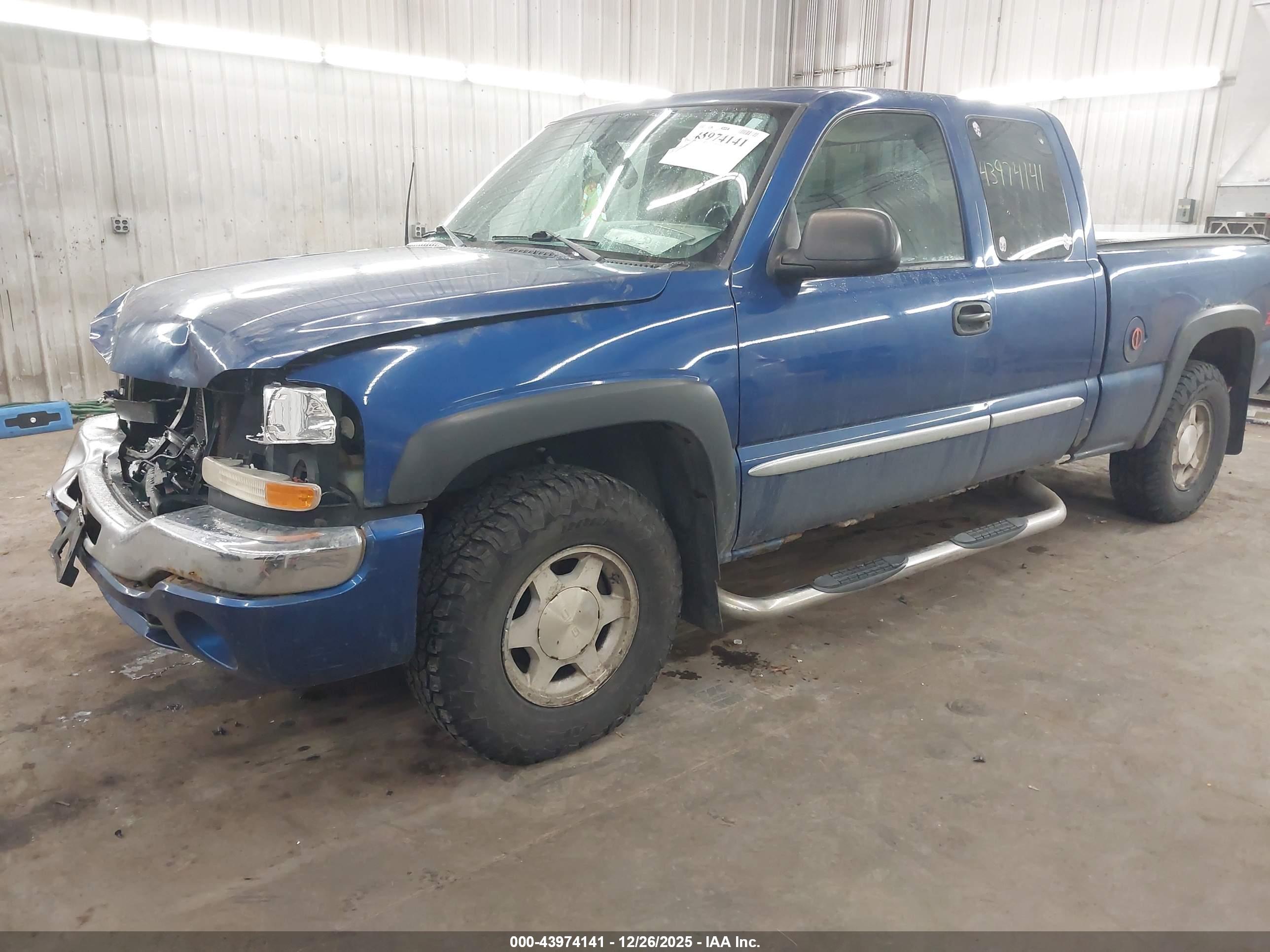 GMC SIERRA image 2