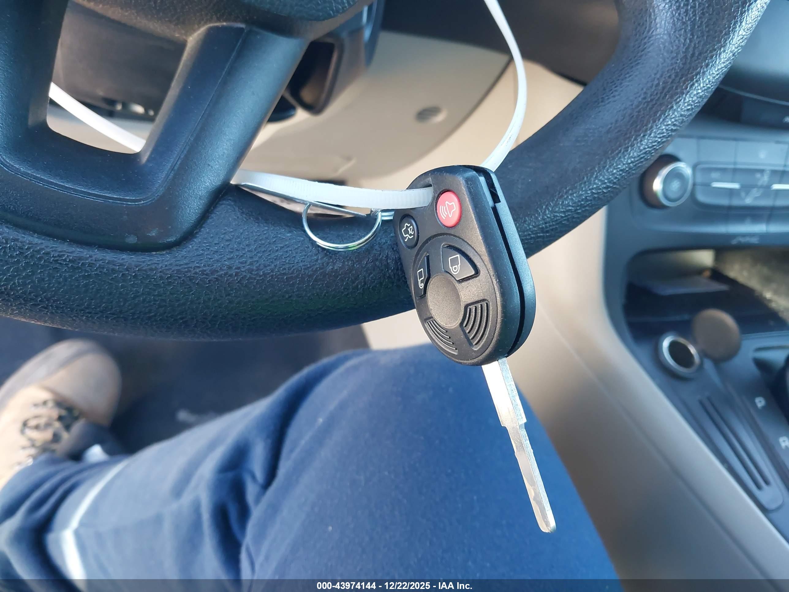 FORD FOCUS image 11