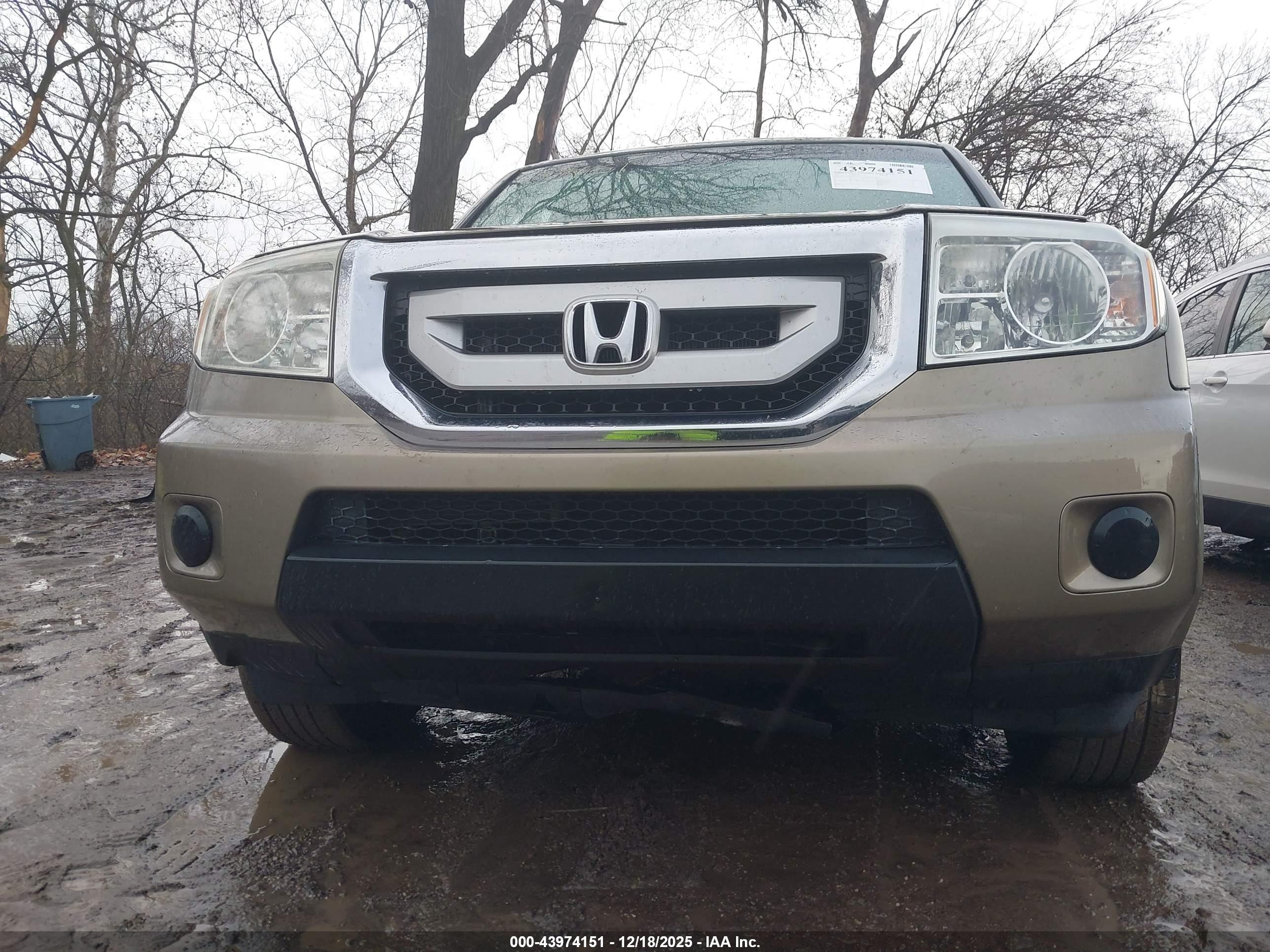 HONDA PILOT image 6