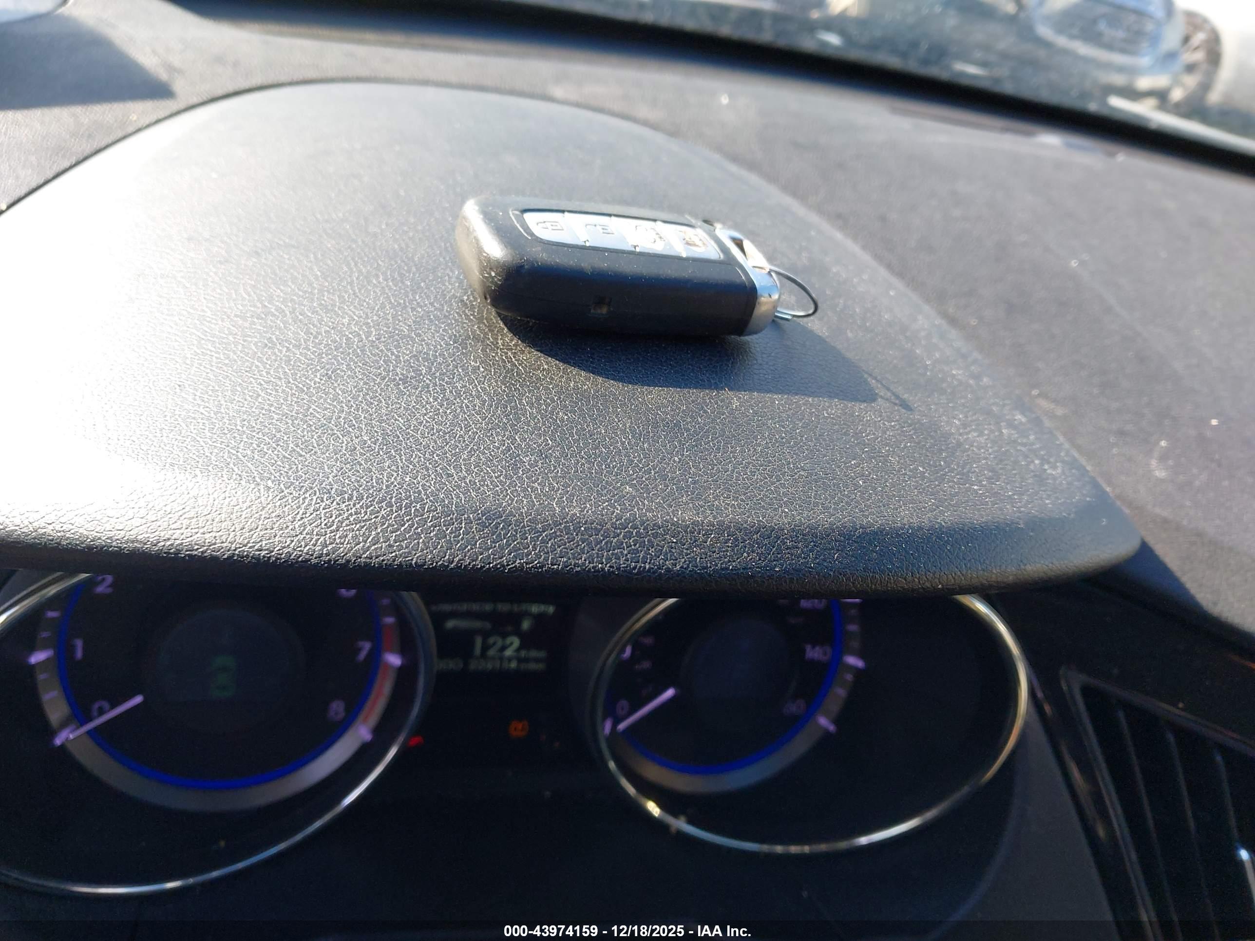 HYUNDAI SONATA image 11