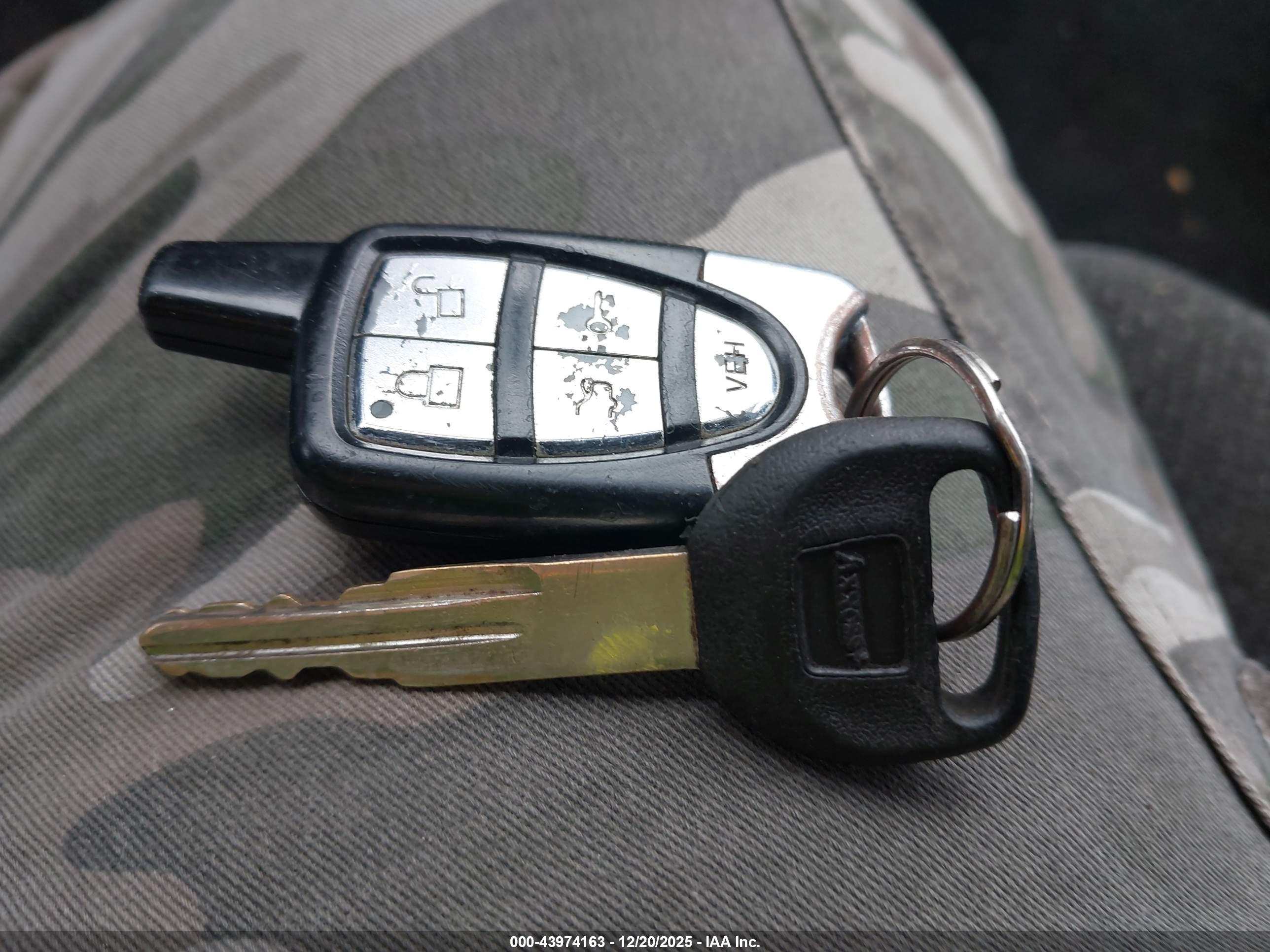 HONDA CR-V image 11