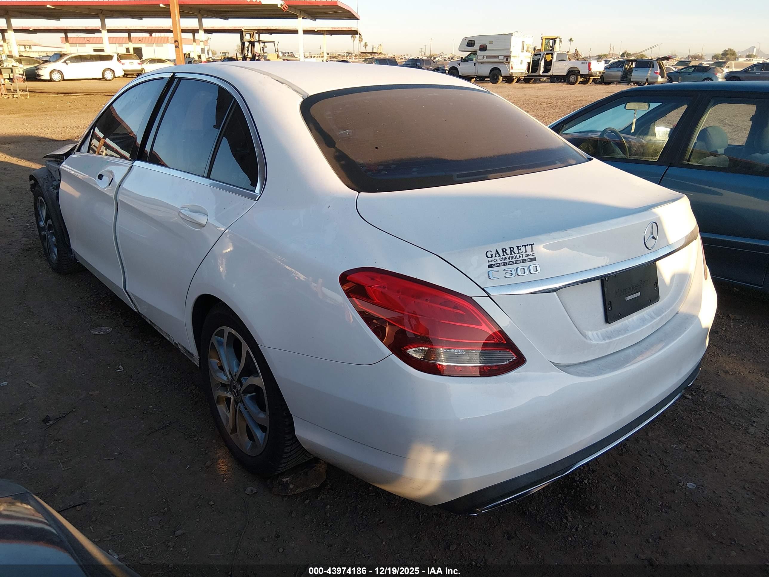 MERCEDES-BENZ C image 3