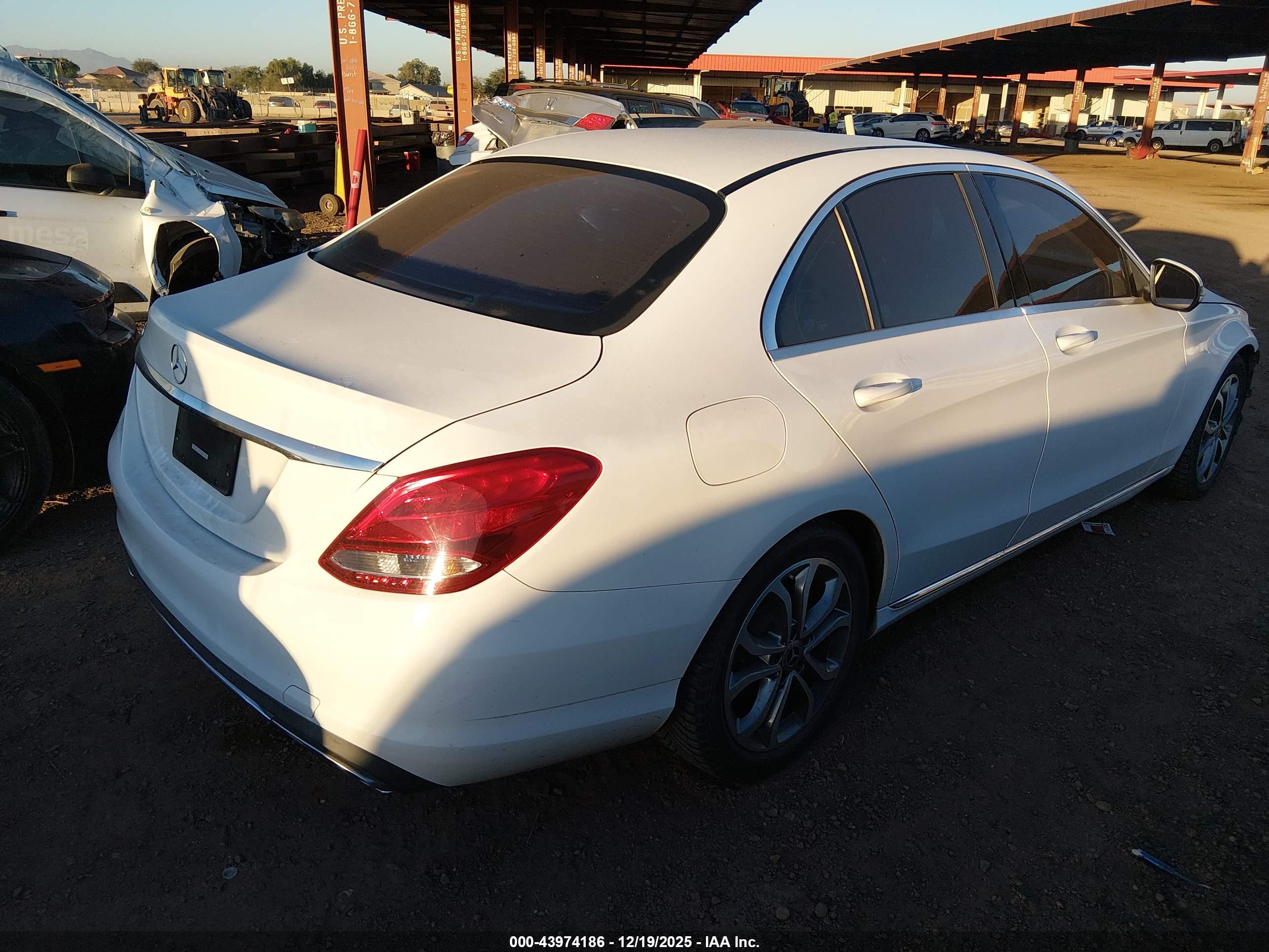 MERCEDES-BENZ C image 4