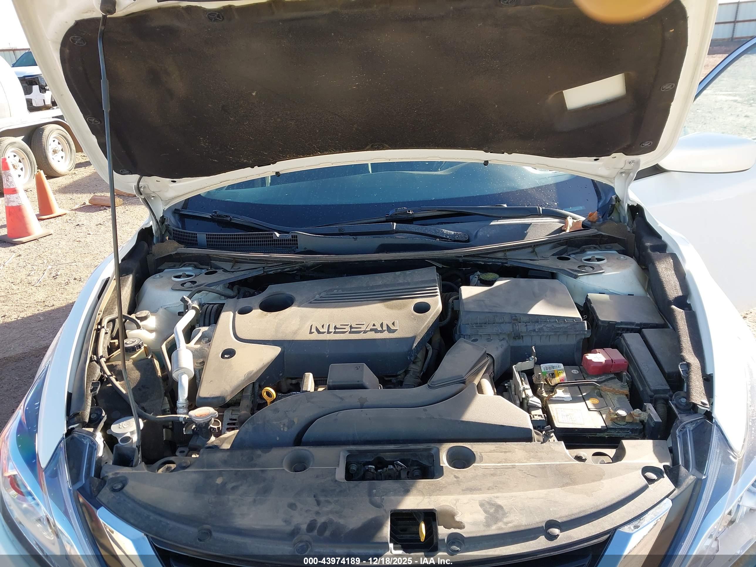 NISSAN ALTIMA image 10