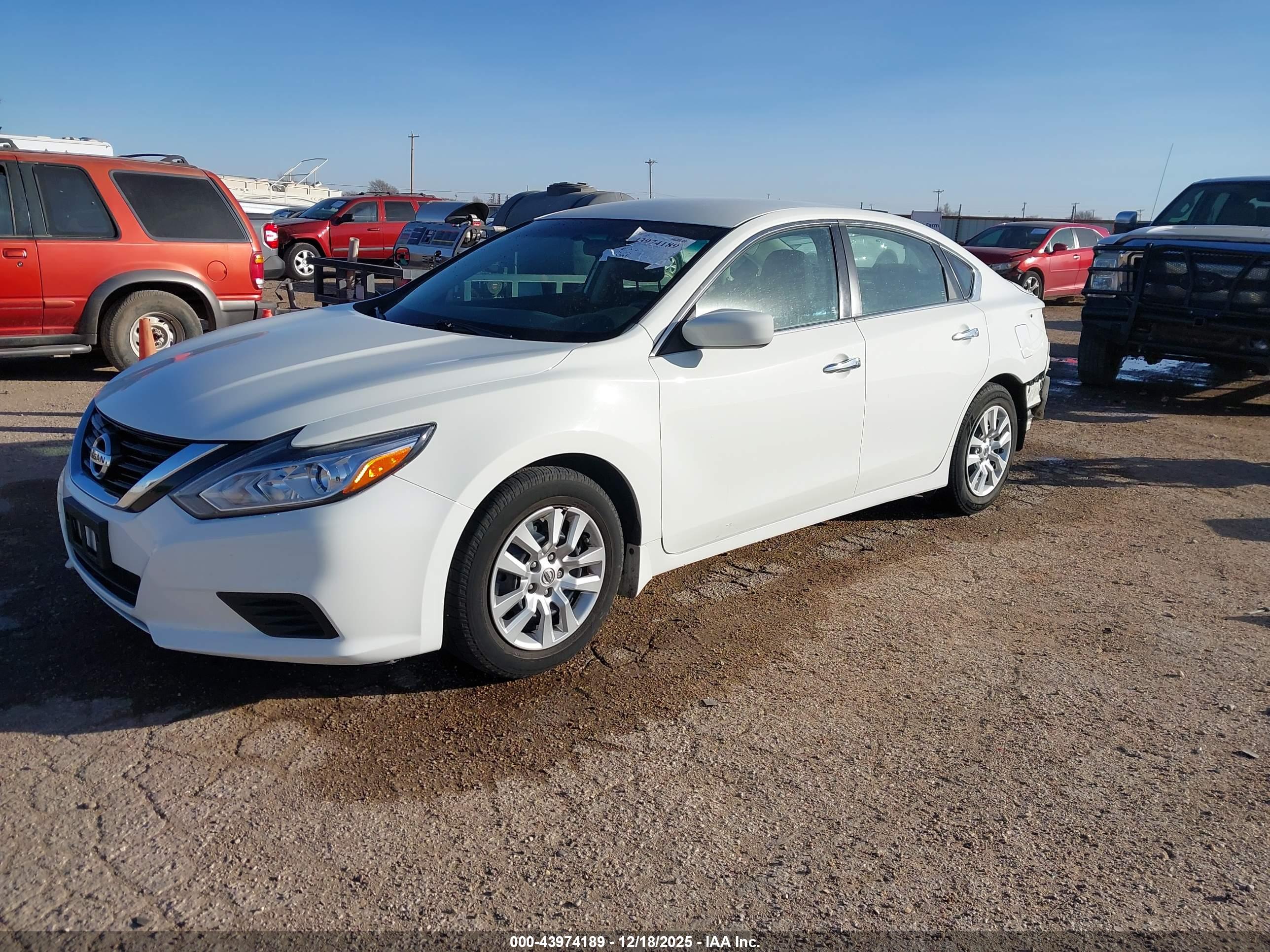 NISSAN ALTIMA image 2