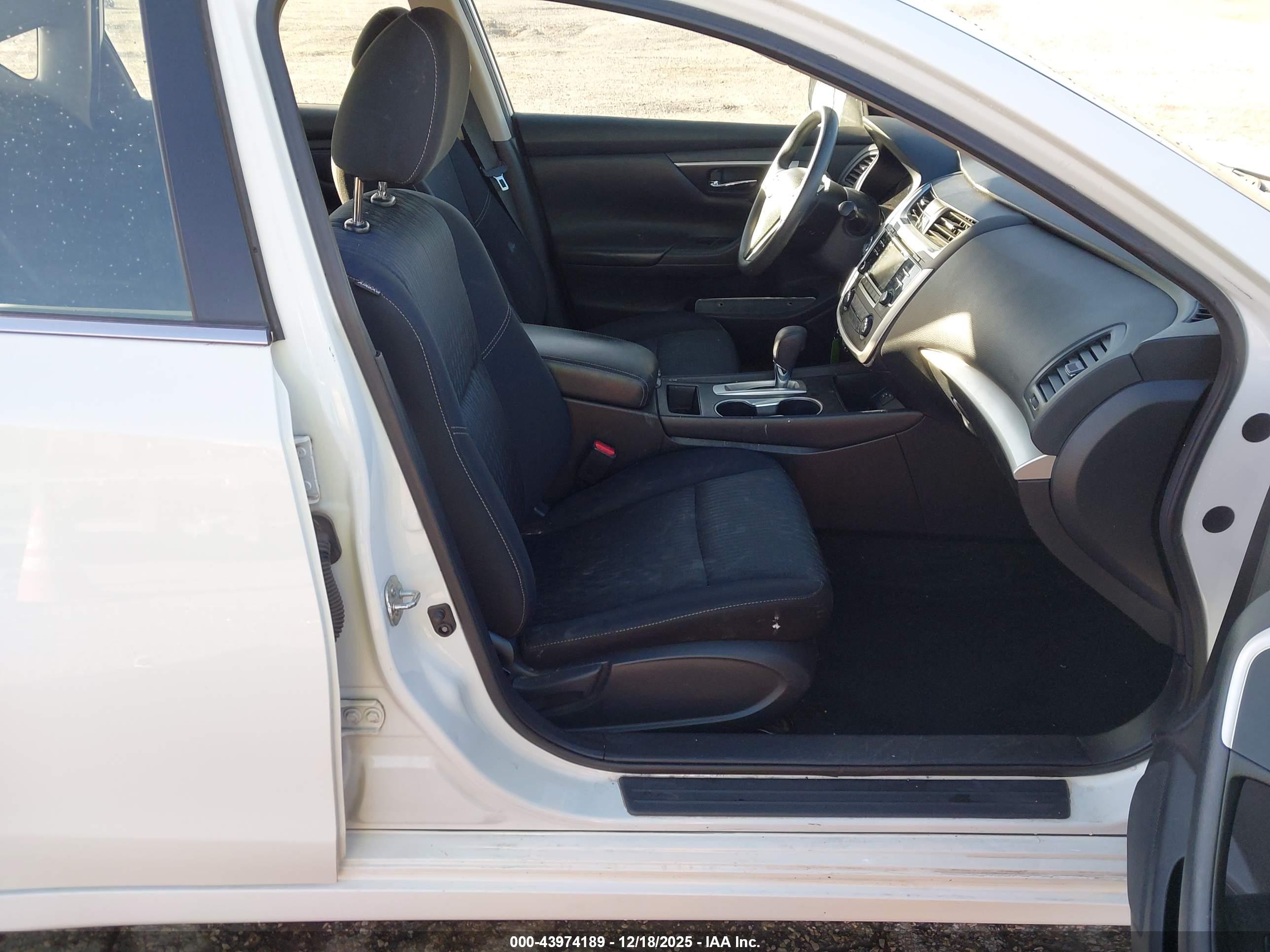 NISSAN ALTIMA image 5