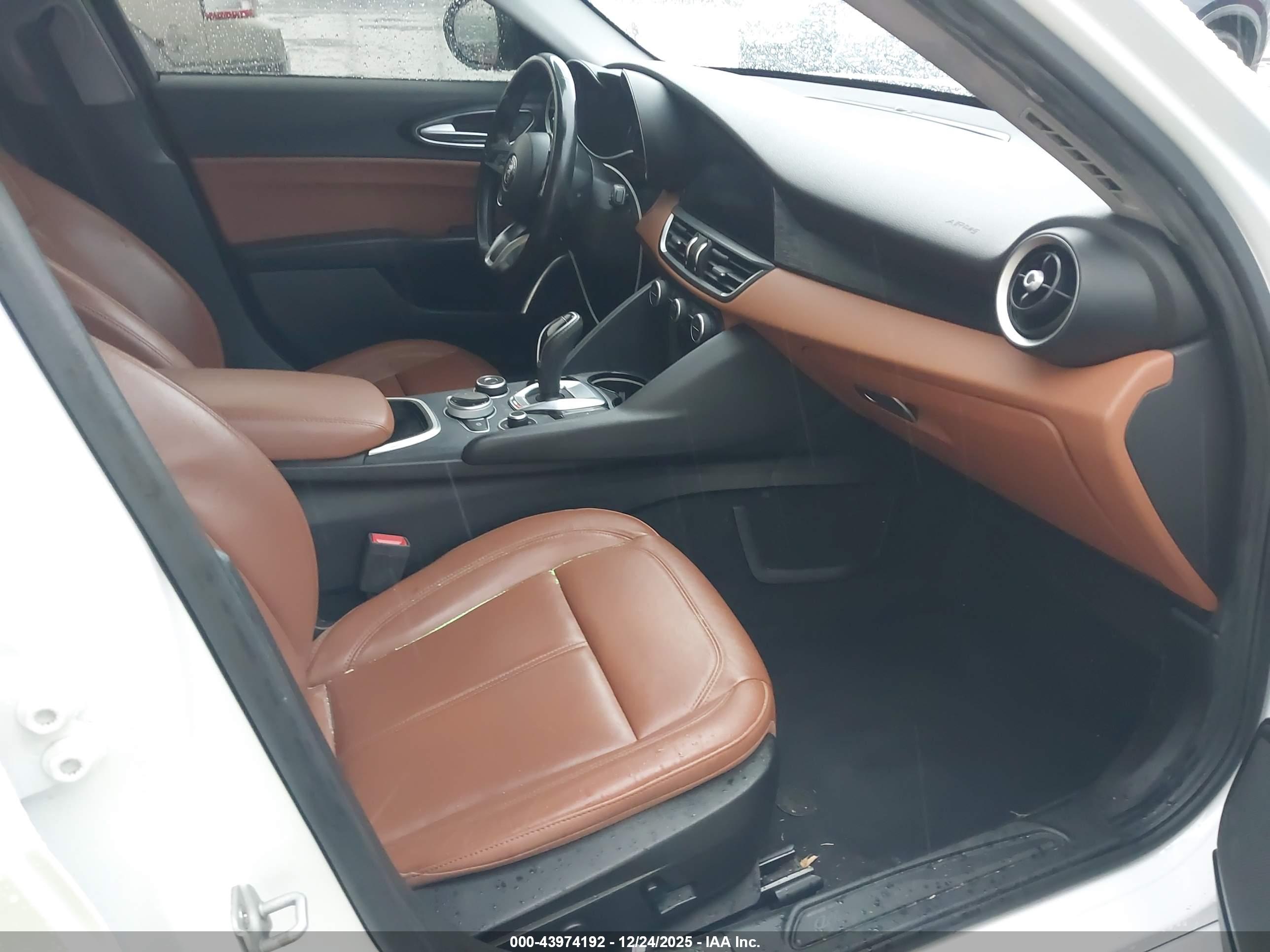 ALFA ROMEO image 5