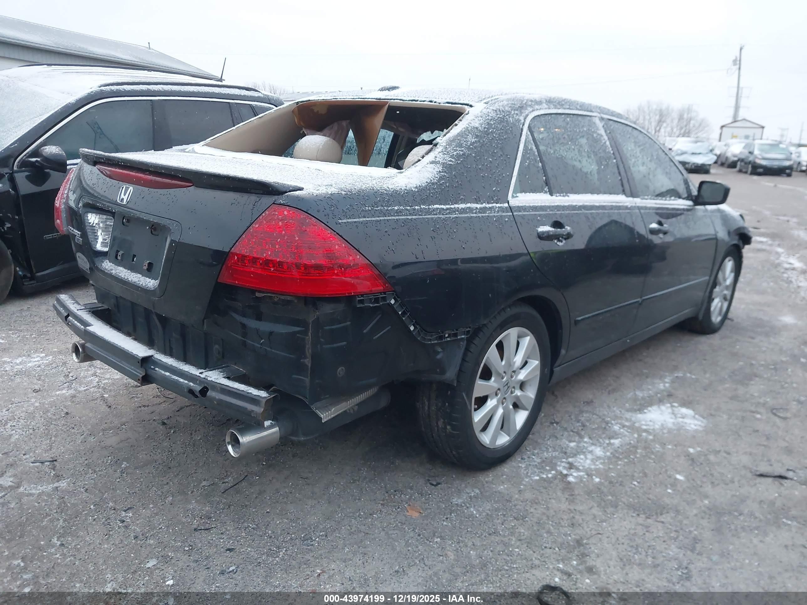 HONDA ACCORD image 4