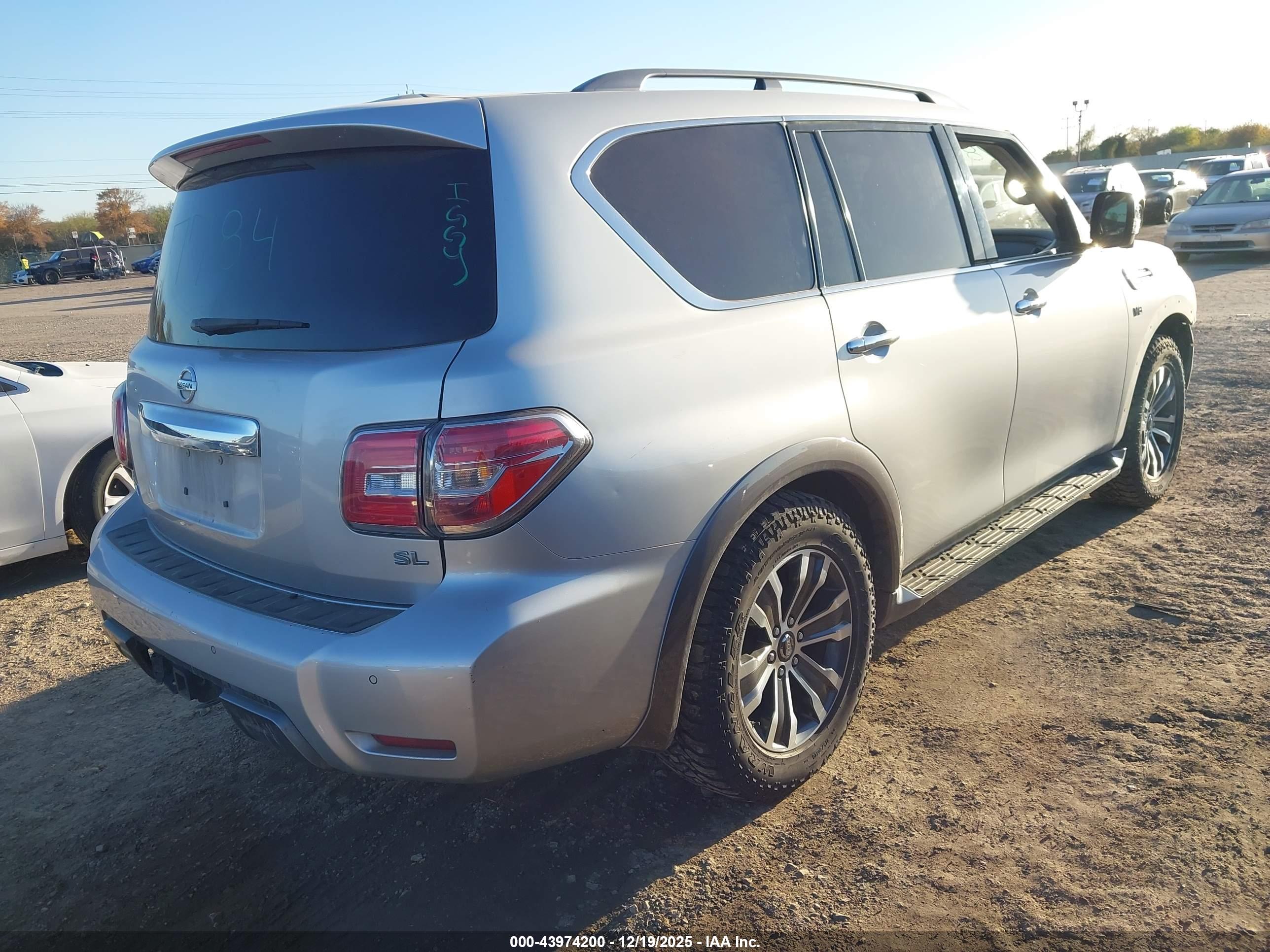 NISSAN ARMADA image 4