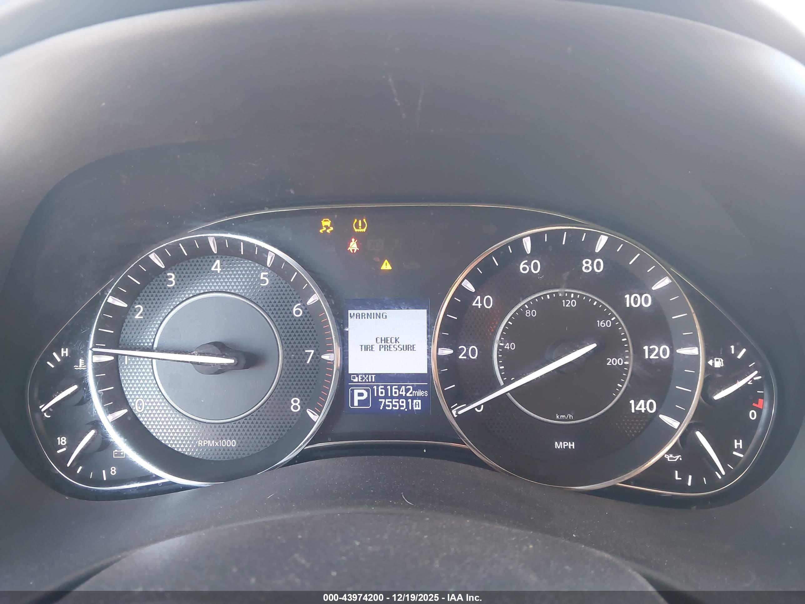 NISSAN ARMADA image 7