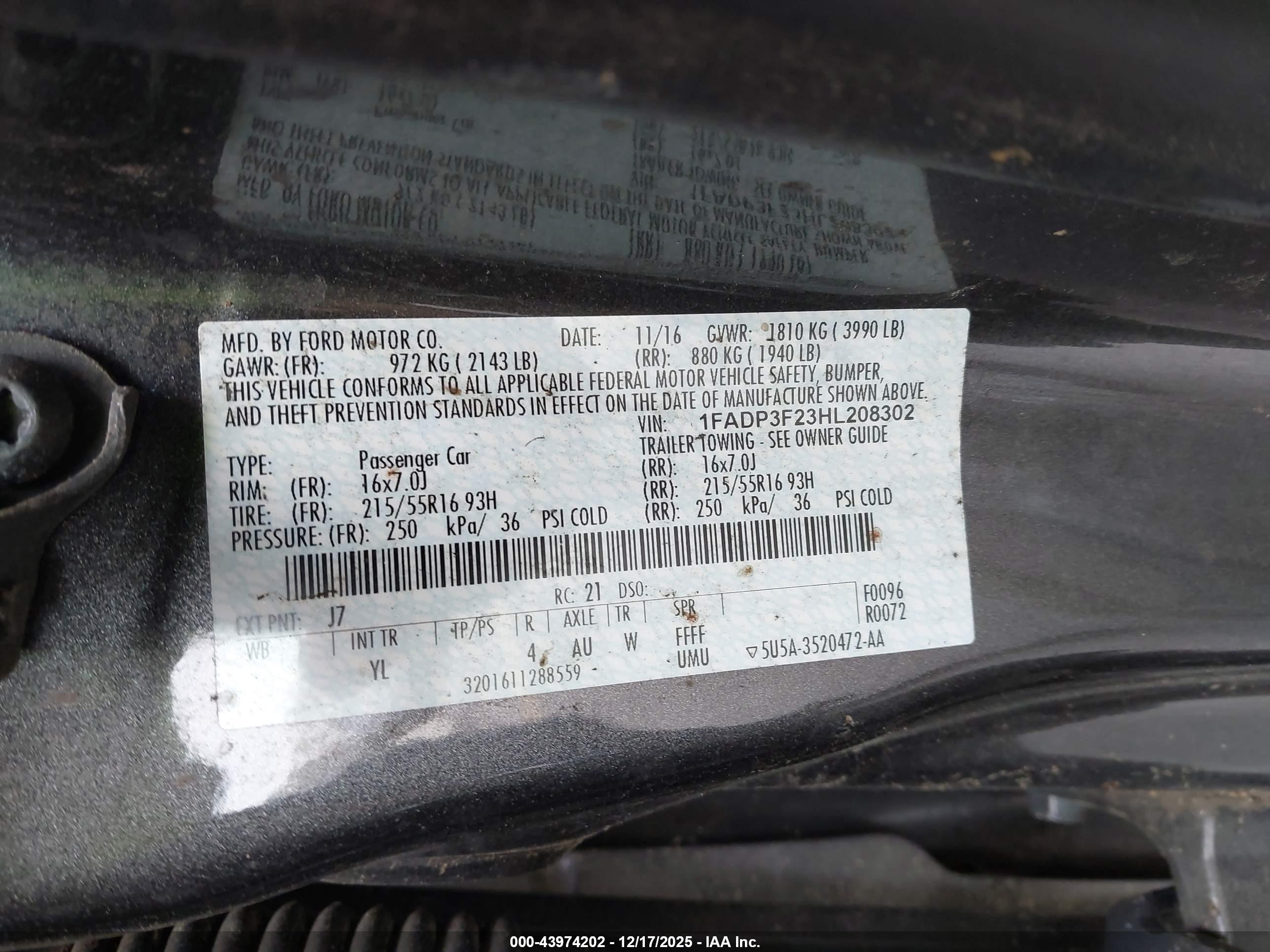 FORD FOCUS image 9