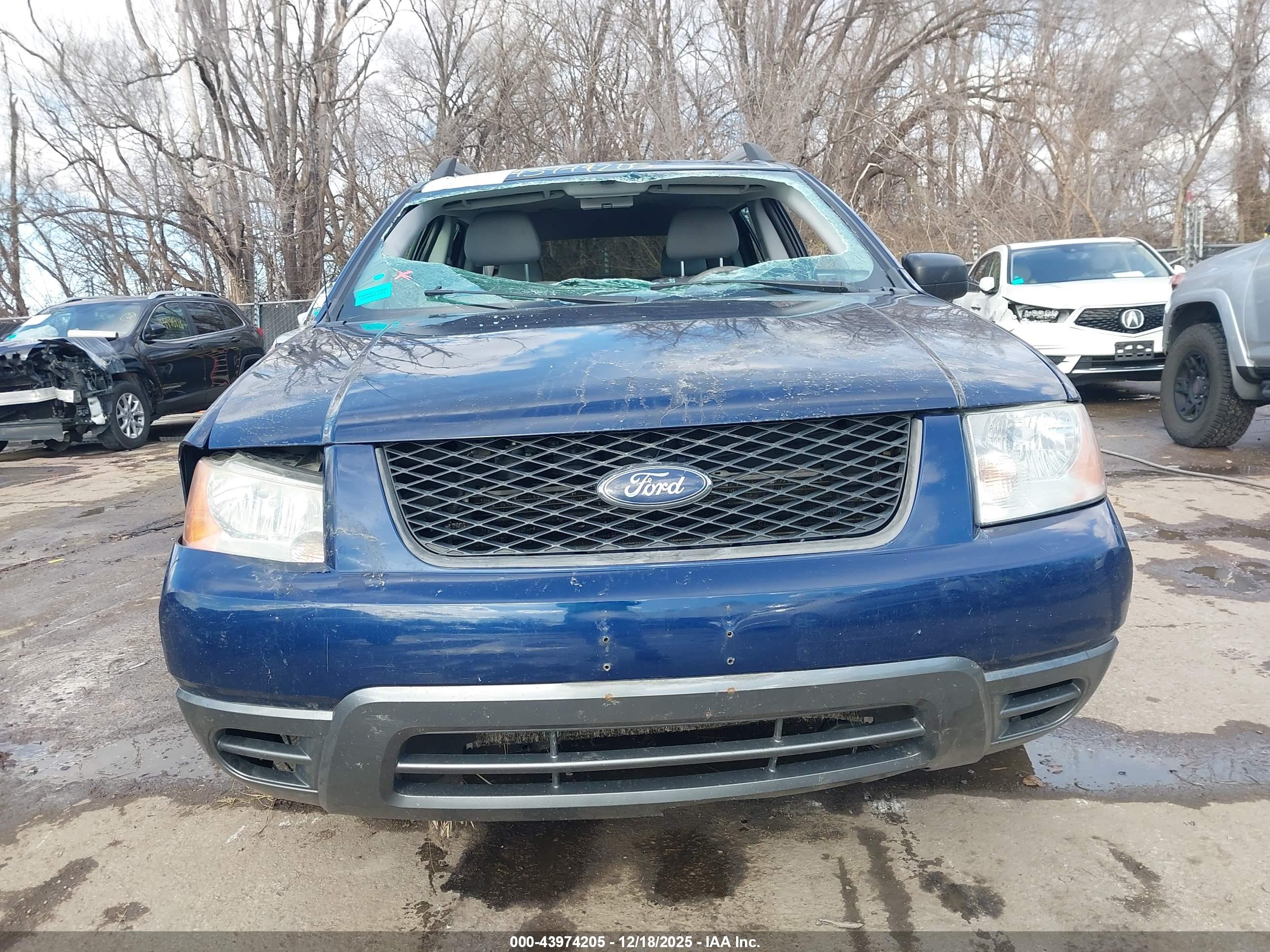 FORD FREESTYLE image 6