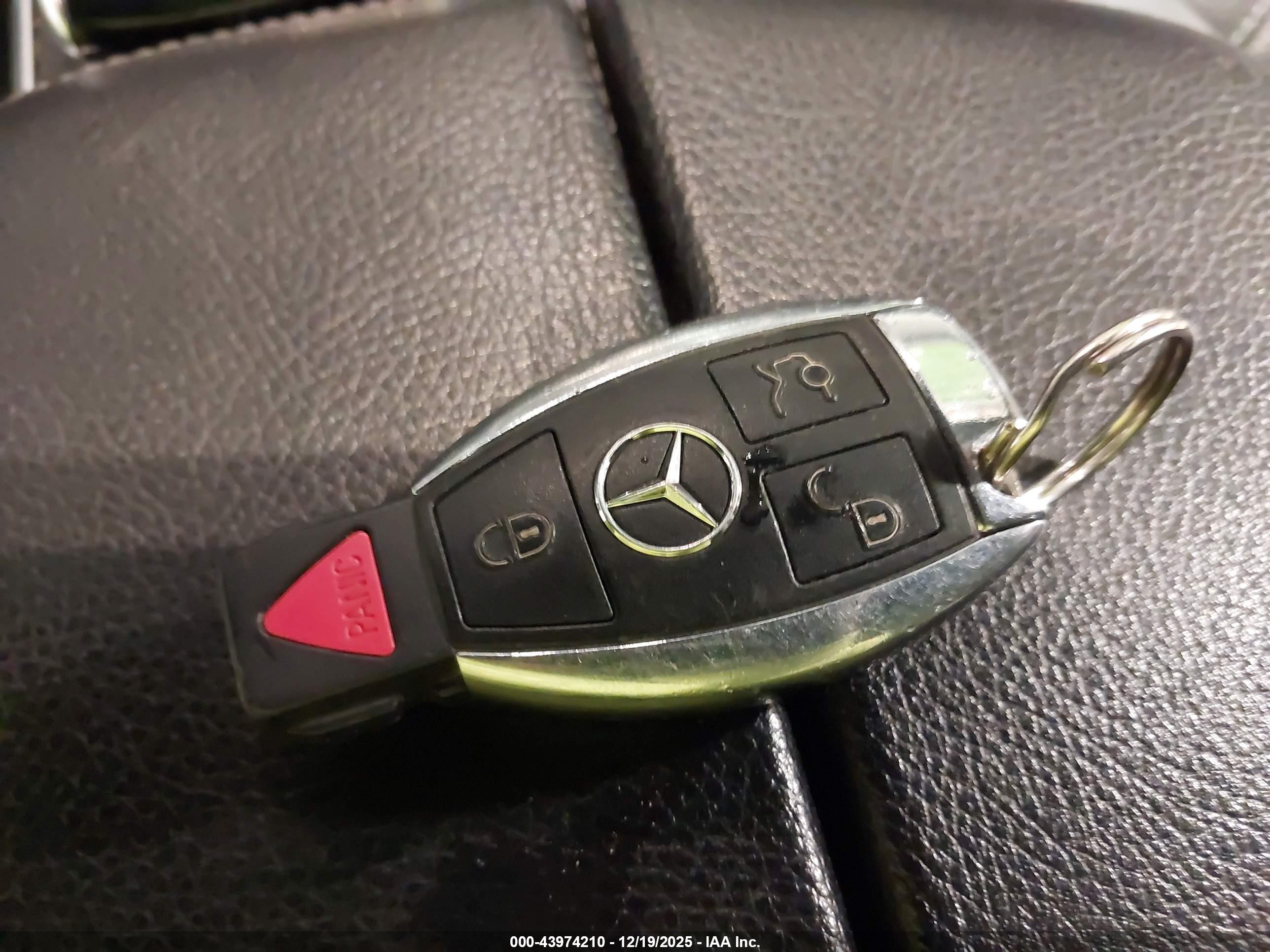 MERCEDES-BENZ GLS image 11