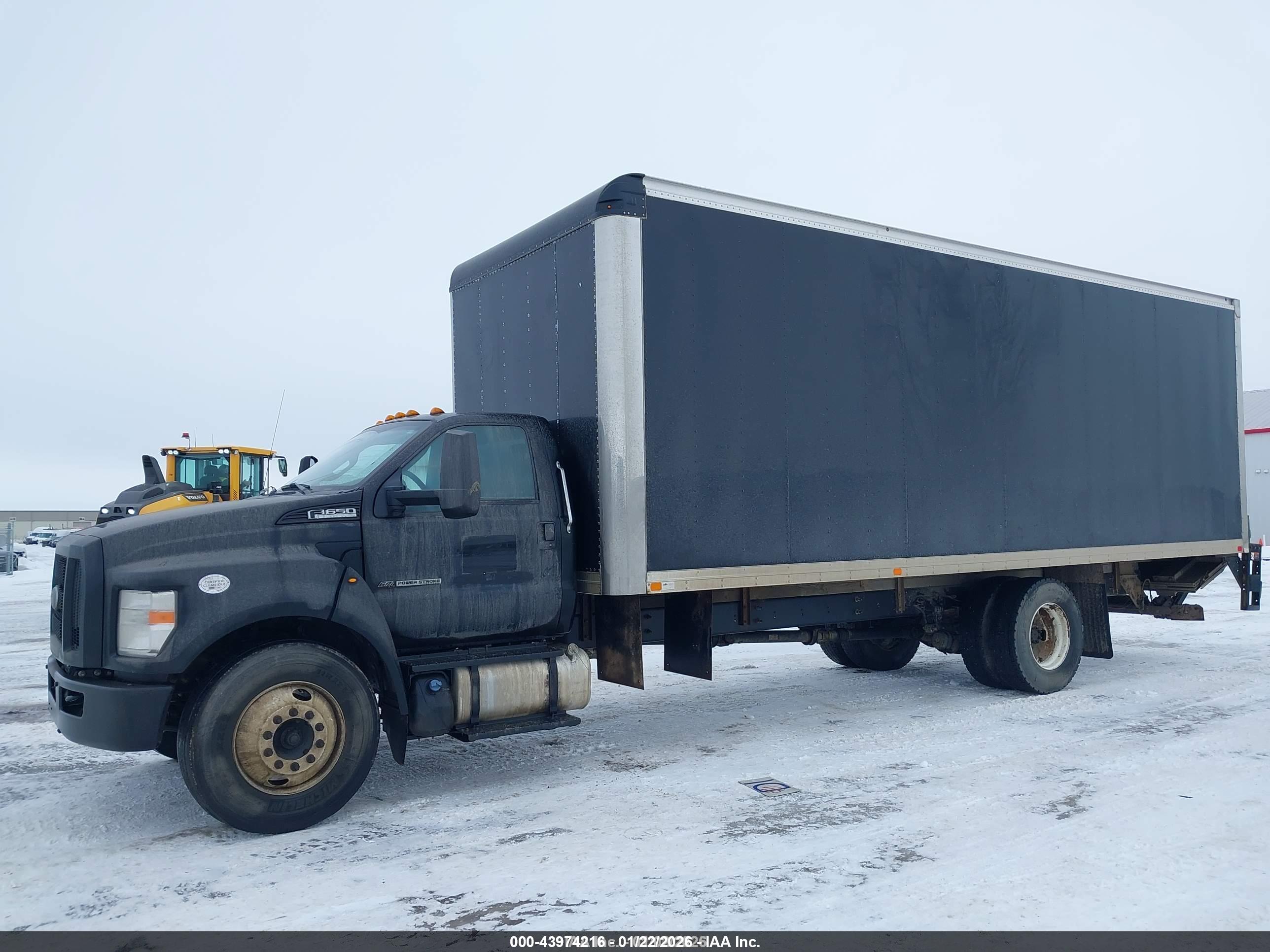 FORD F-650 image 2