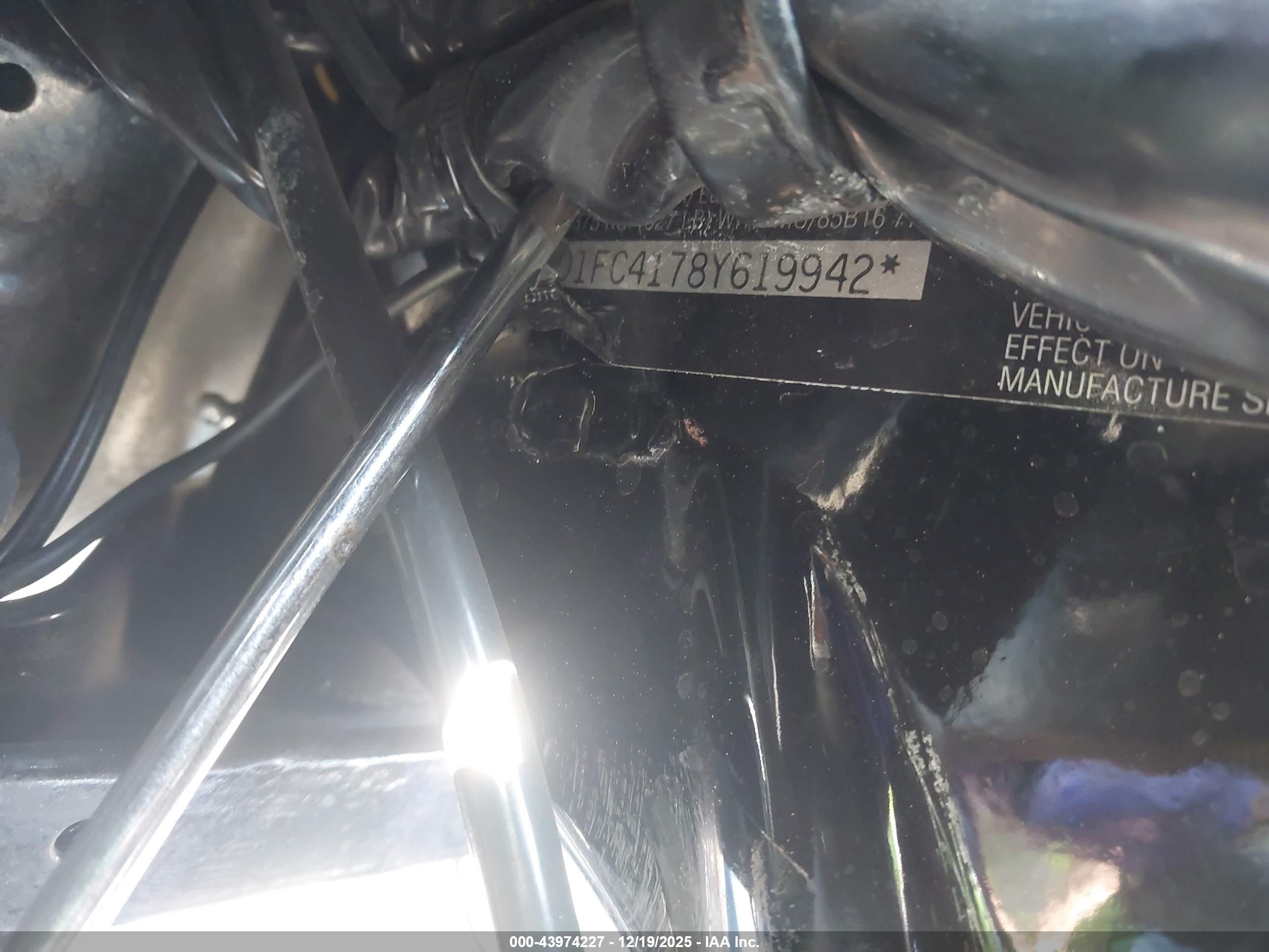 HARLEY-DAVIDSON FLHTCUI image 10