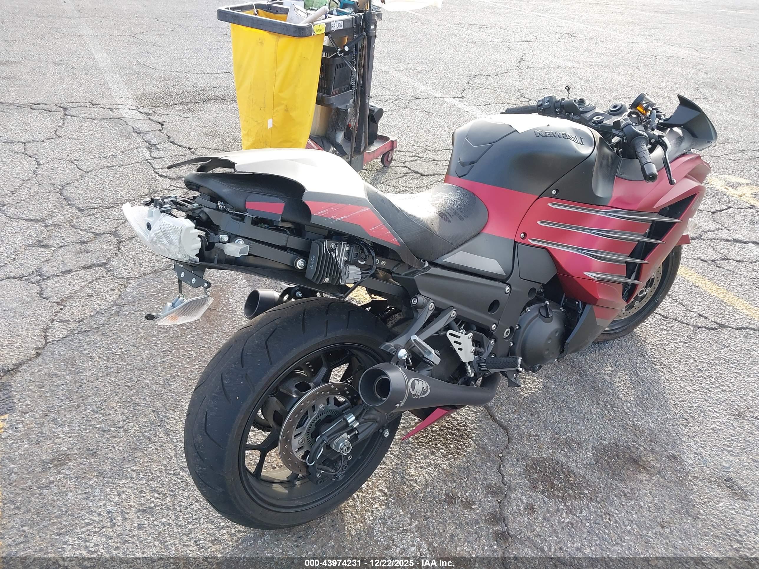 KAWASAKI ZX1400 image 4