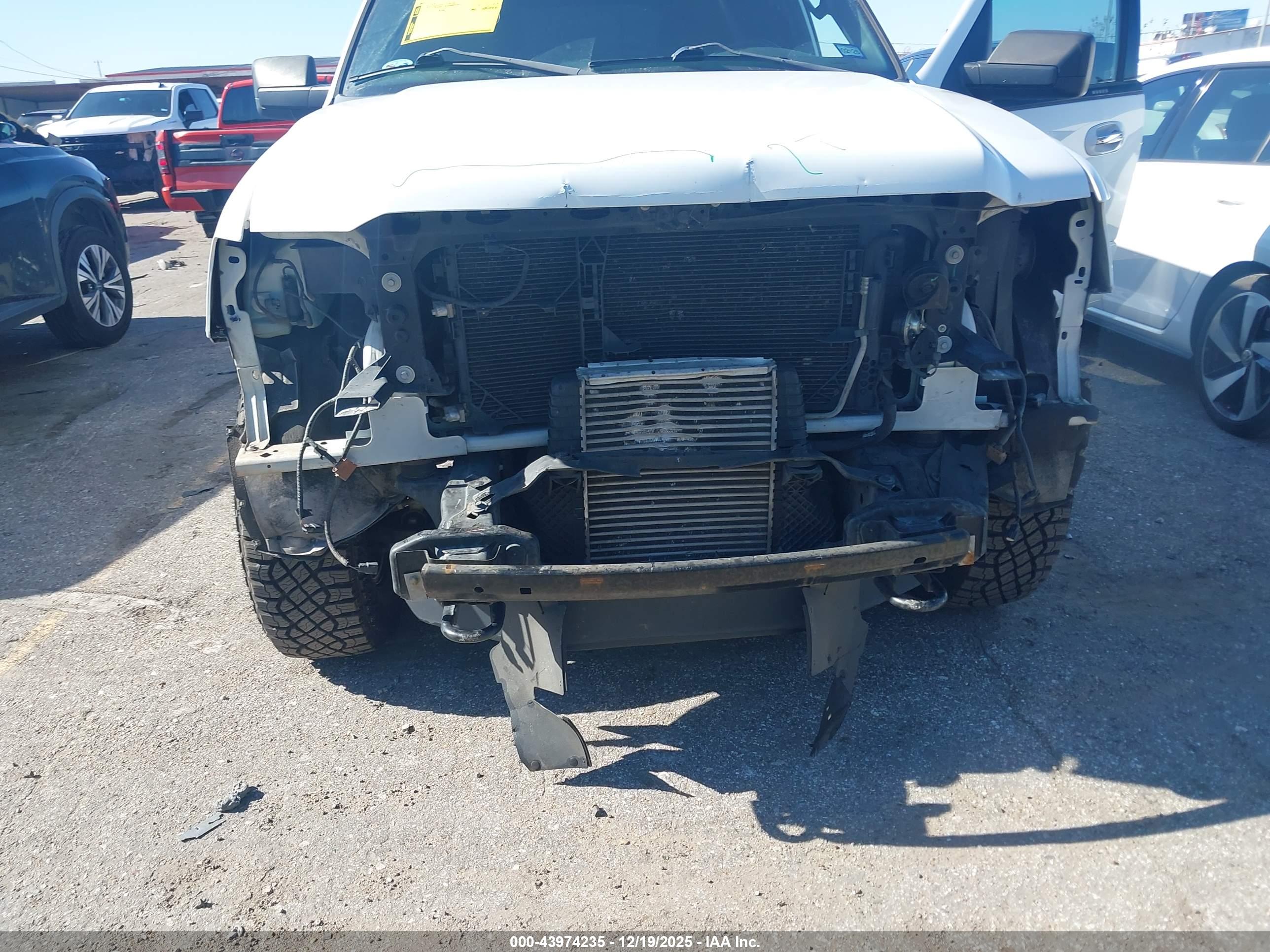 FORD EXPEDITION image 6