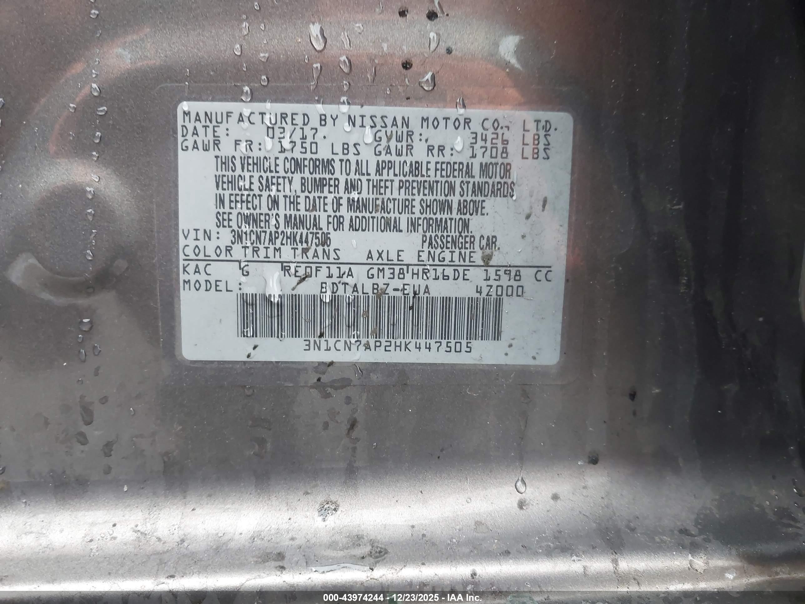 NISSAN VERSA image 9