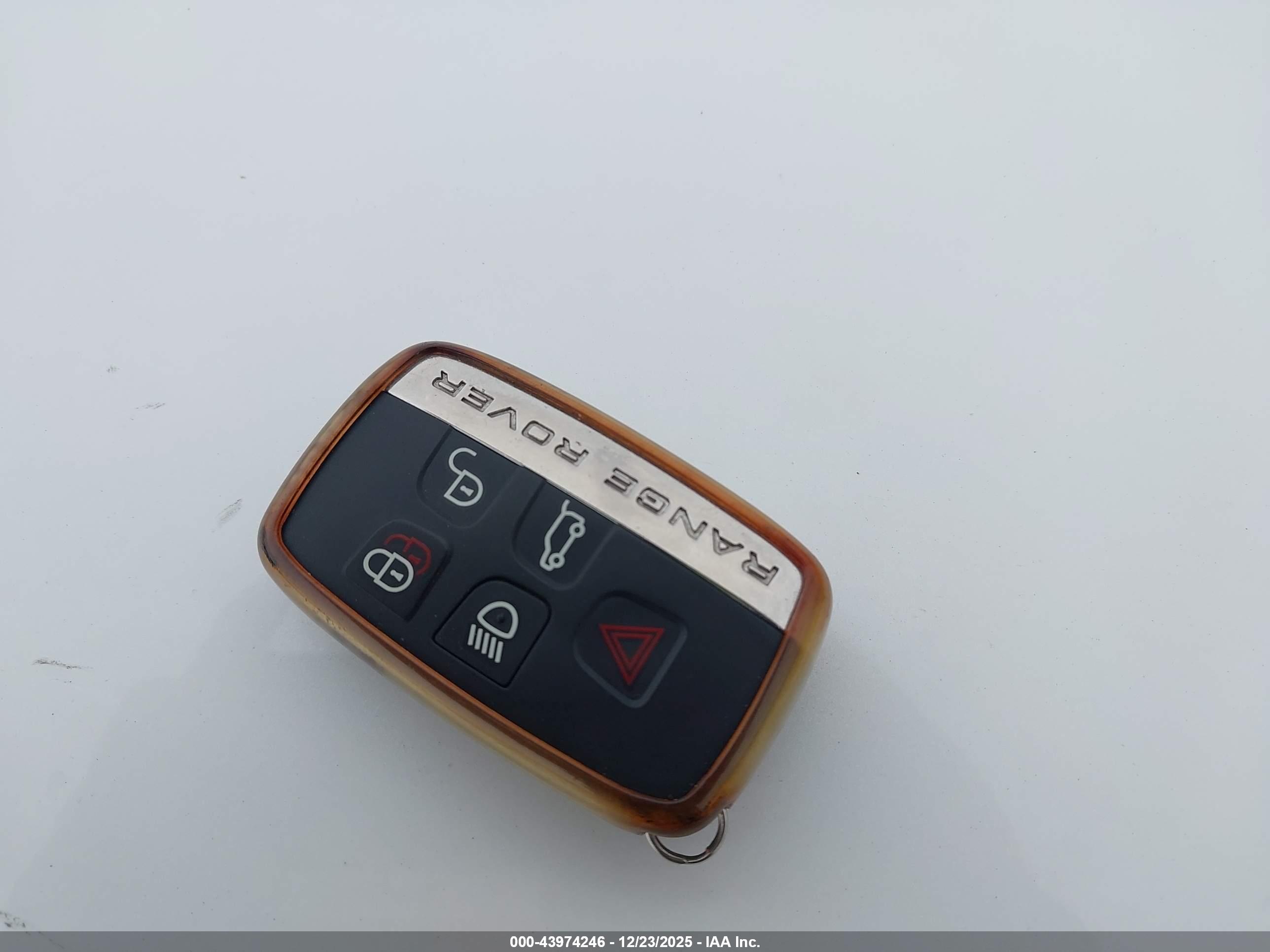 LAND ROVER image 11