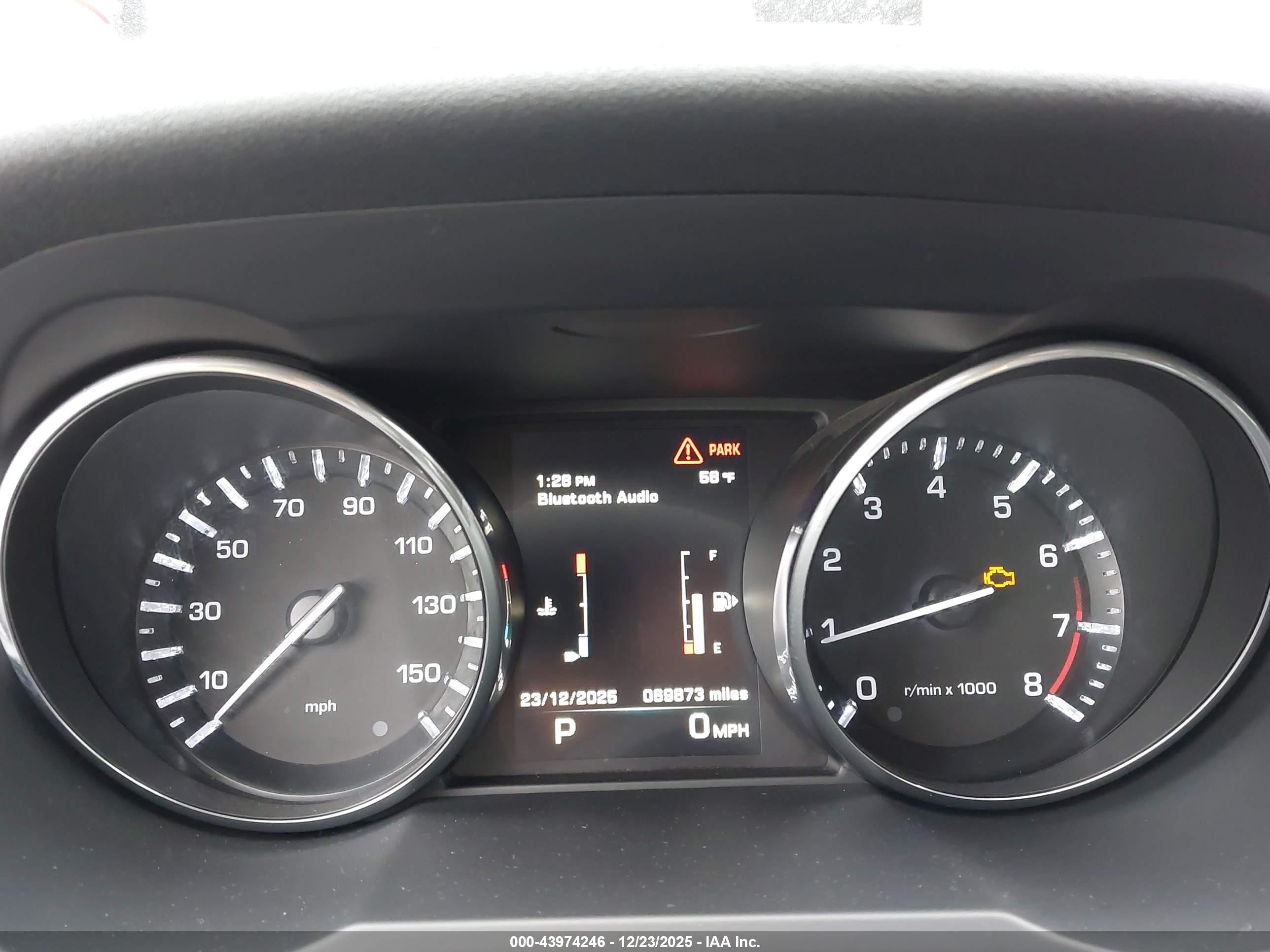 LAND ROVER image 7