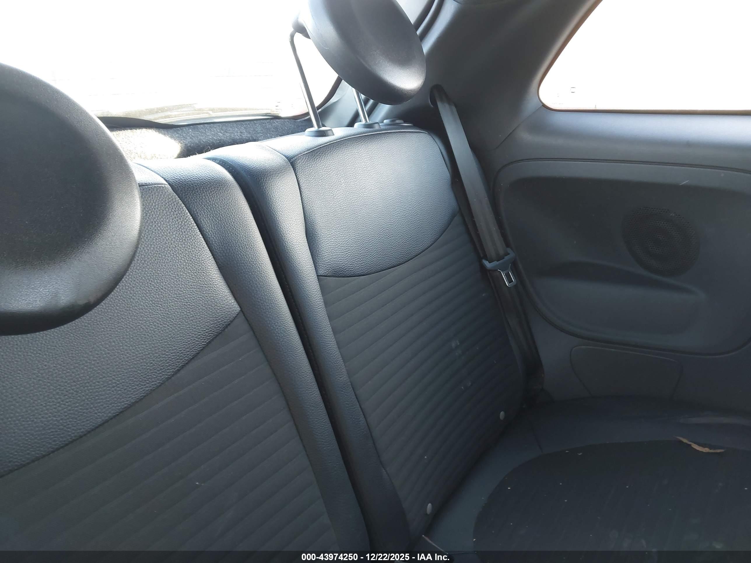 FIAT 500 image 8