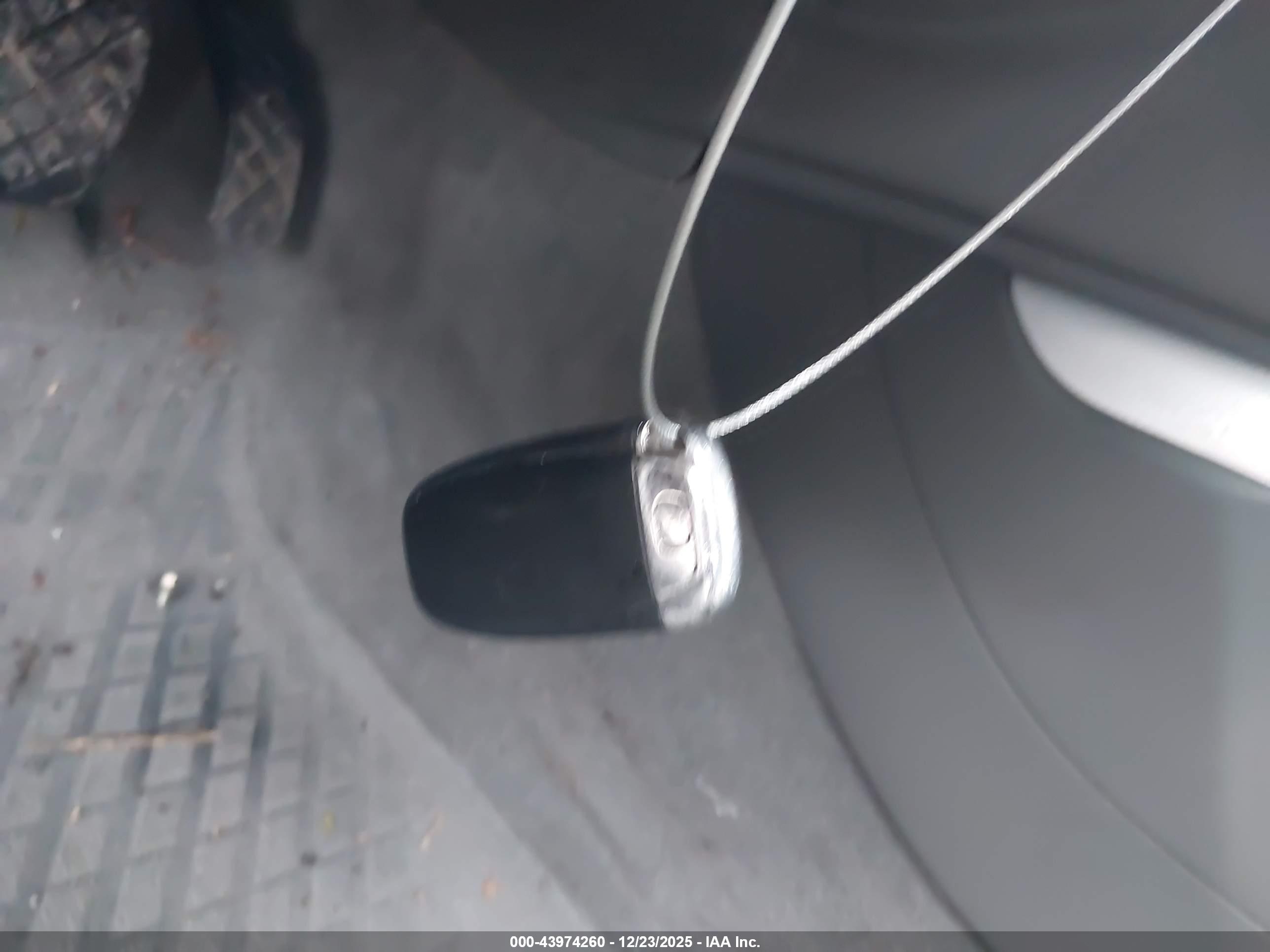 AUDI A4 image 11