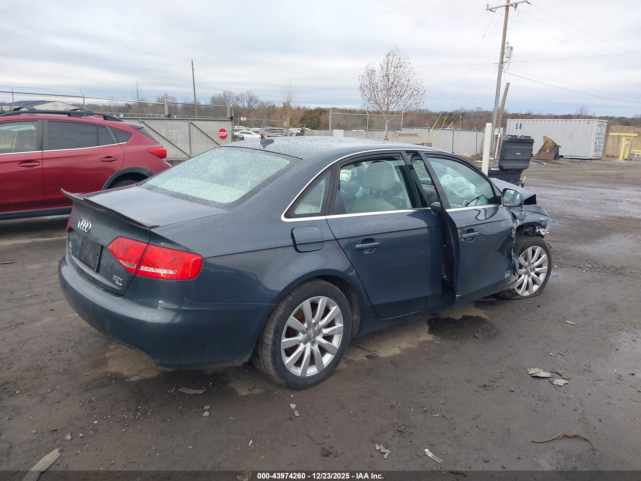AUDI A4 image 4