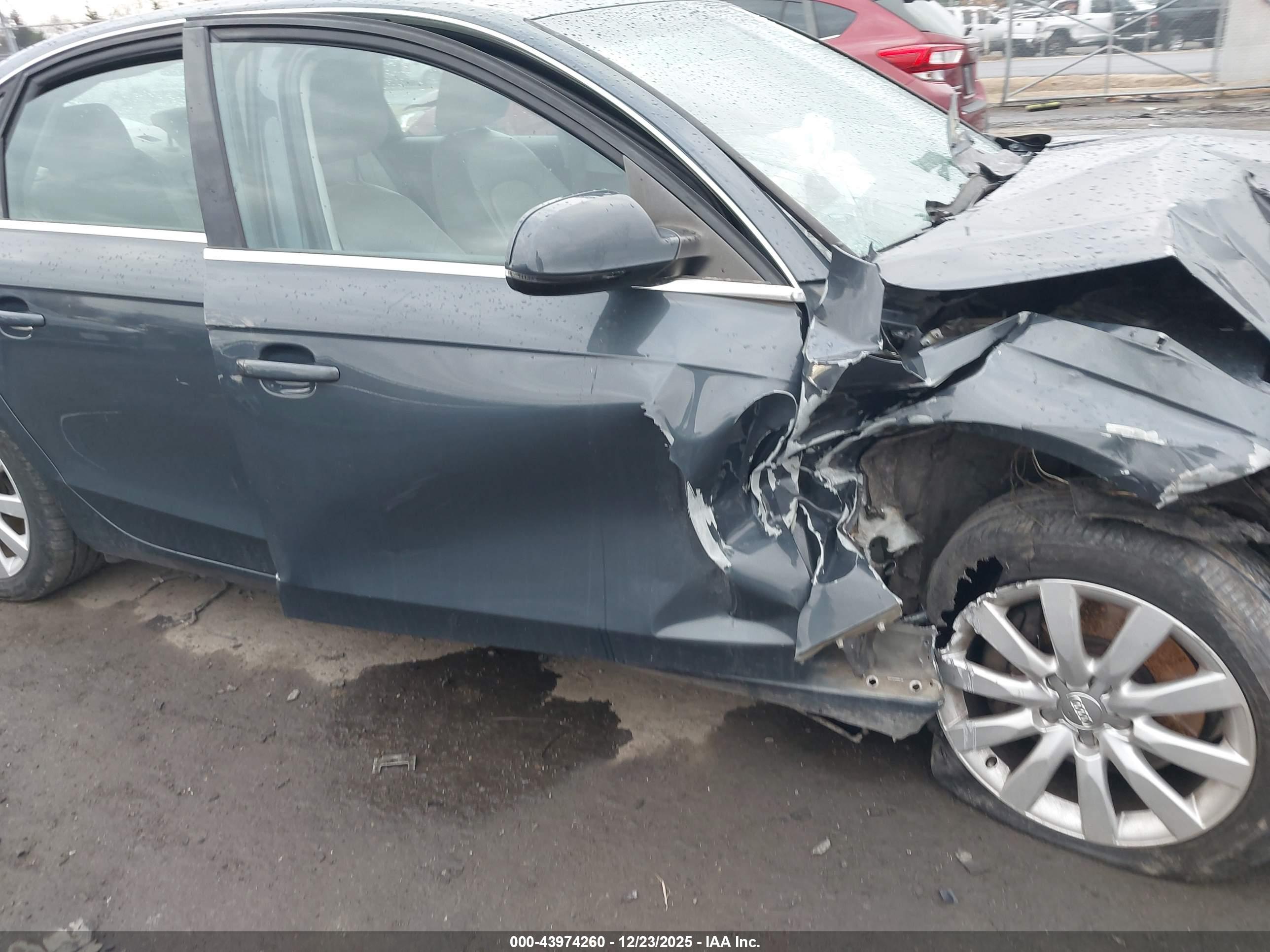 AUDI A4 image 6
