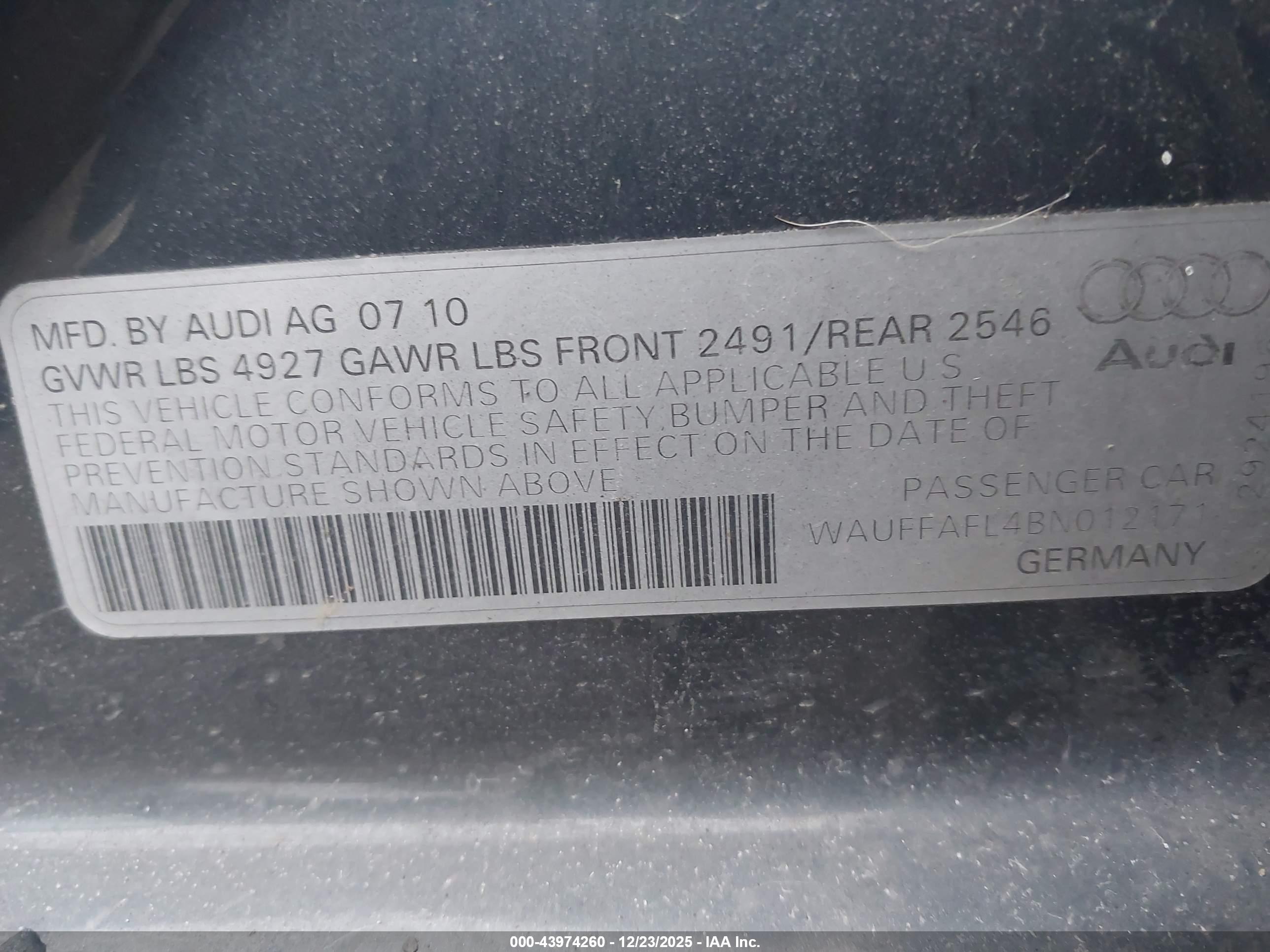 AUDI A4 image 9