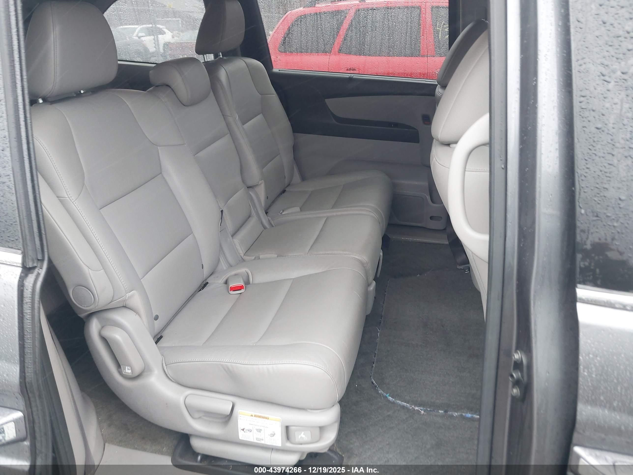 HONDA ODYSSEY image 8